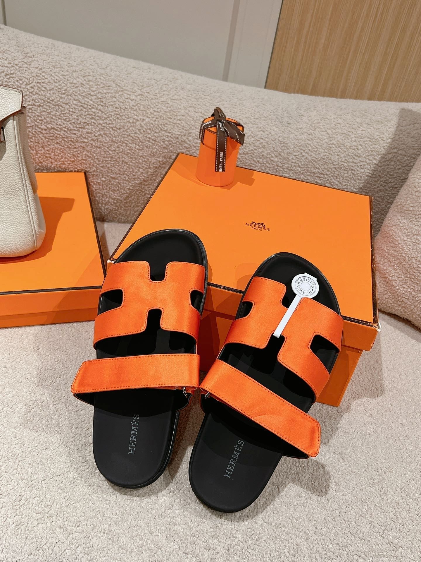 CHYPRE SANDAL BLACK MIX DARK ORANGE CALFSKIN、mysite、Cacoeks