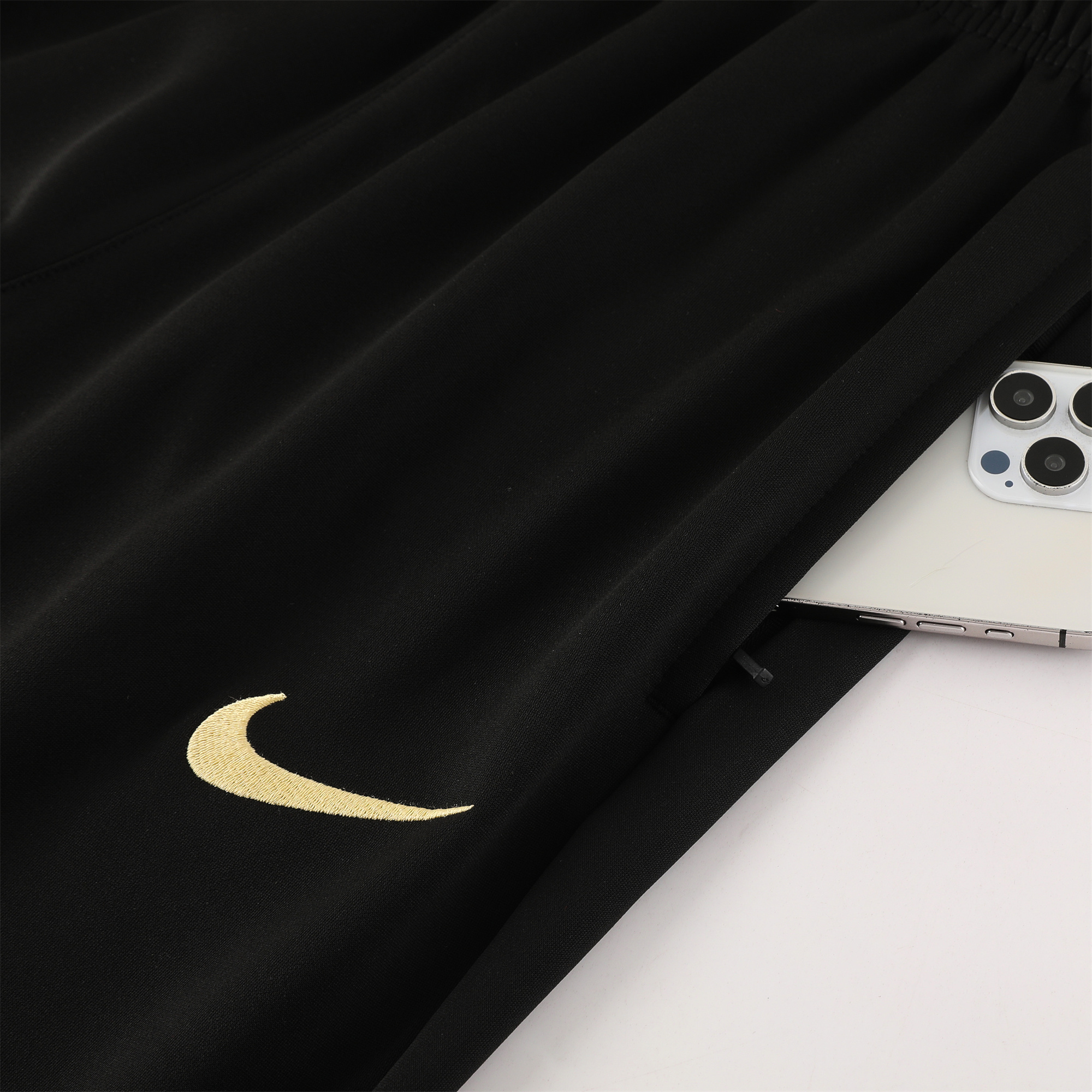 ManixJersey.com | Pumas UNAM 24-25 Jacket Training Tracksuit - White -Customize Name, Number and Patch | Worldwide Shipping