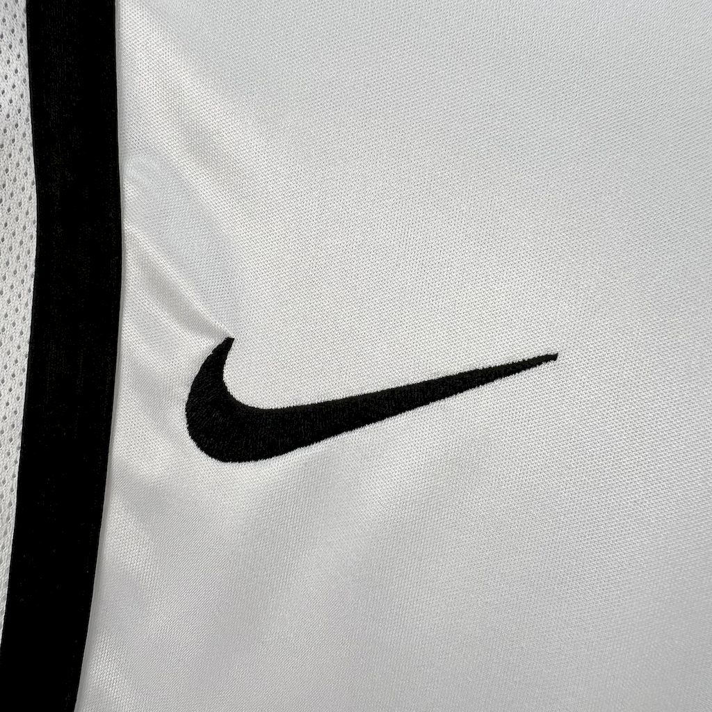 Higojerseys-Retro Valencia 2000-01 Home Jersey