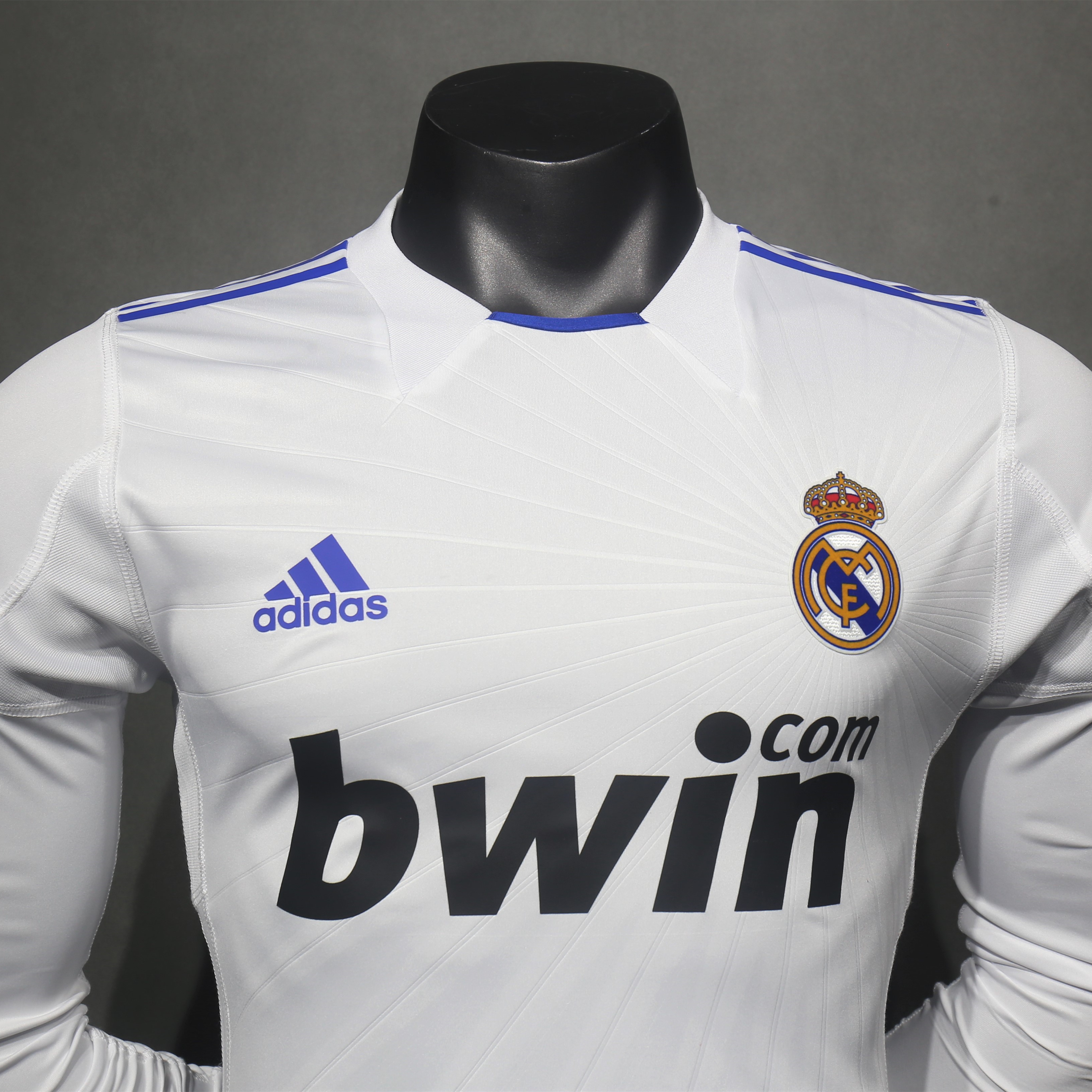 GlobeJersey-Retro Real Madrid 10-11 Home Long Sleeve Jersey - Player Version