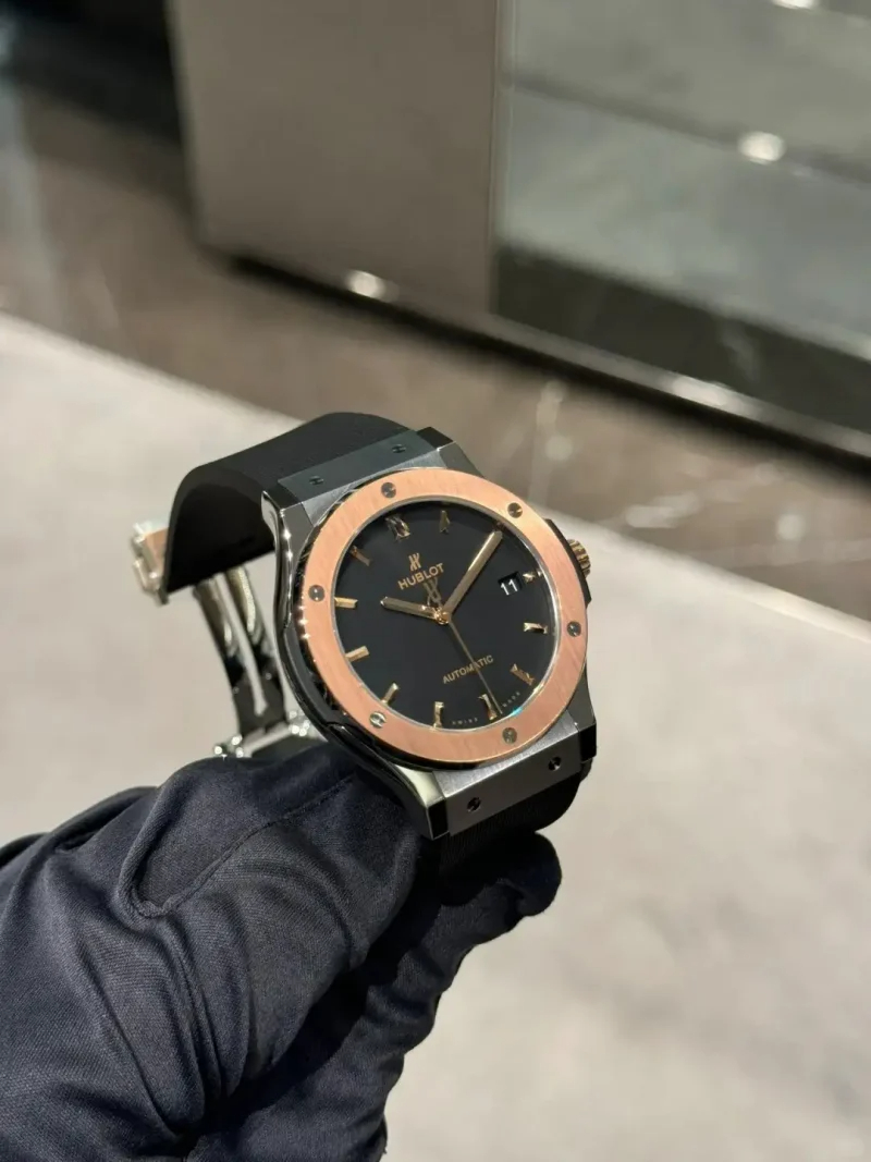 Hublot Classic Fusion Ref. 511.NO.1181.RX Super Clone Watch – Titanium Black Dial Rubber Strap Fake Replica
