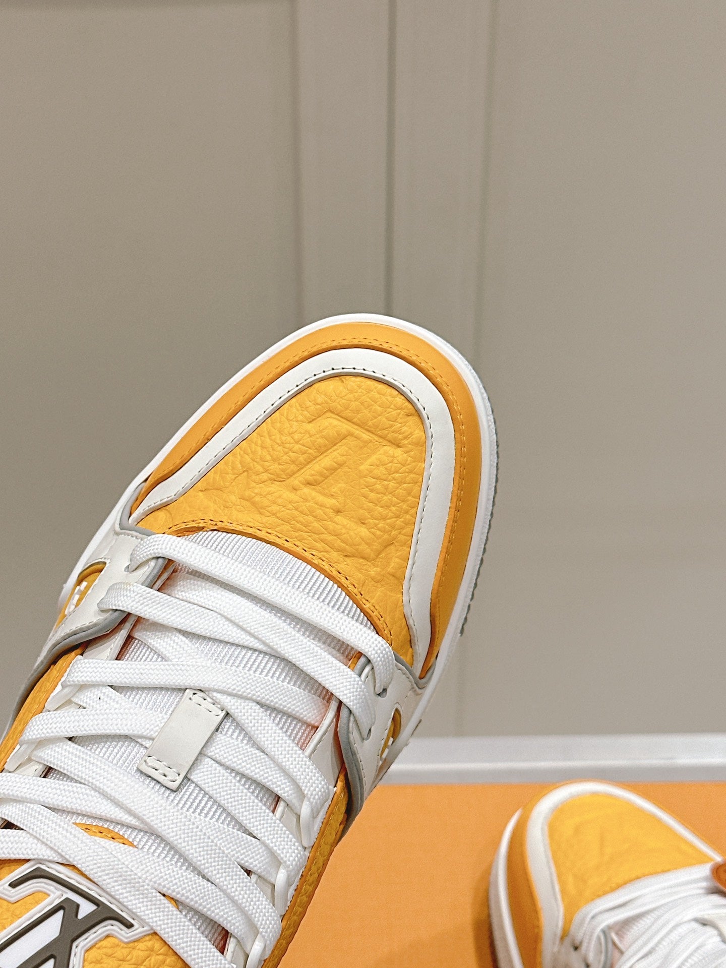 LV TRAINER SNEAKER IN SAFFRAN YELLOW GRAINED CALFSKIN、mysite、Cacoeks