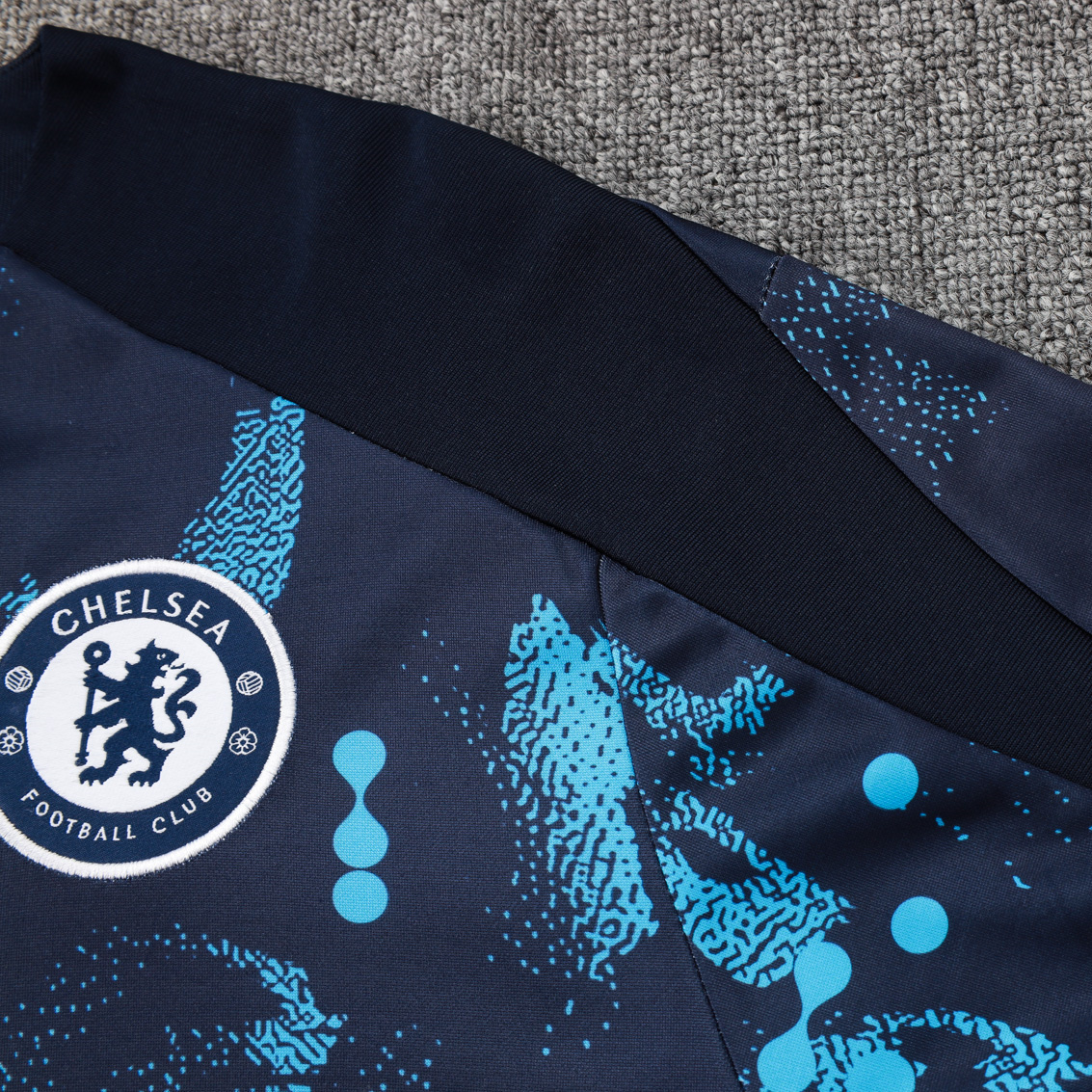 ManixJersey.com | C.H.E.L.S.E.A 24-25 Long Sleeve Training Set - Royal Blue with Blue Dots -Customize Name, Number and Patch | Worldwide Shipping