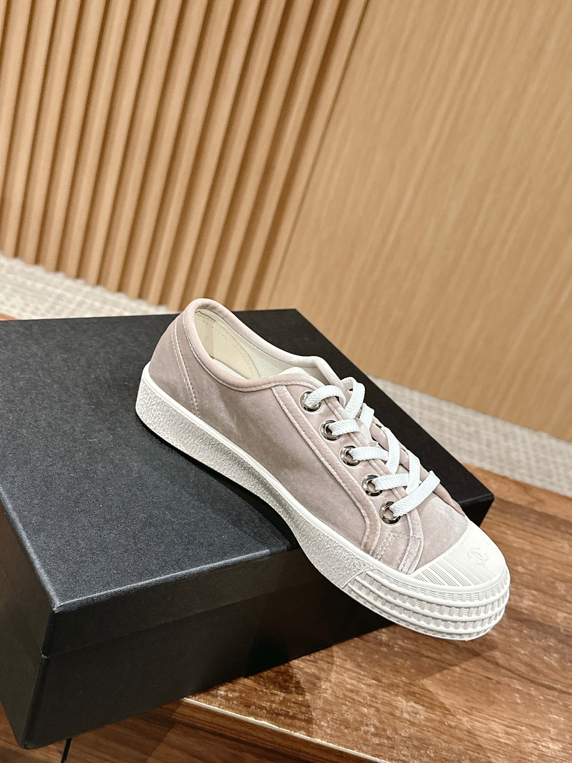 CONVERSE SNEAKER IN KHAKI BROWN VELVET、mysite、Cacoeks