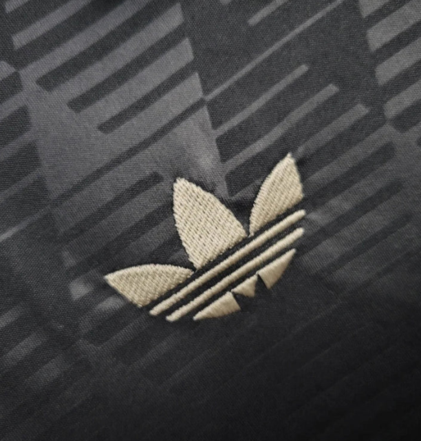 2024/2025 Bayern Oktoberfest Special Edition black:football jersey mysite: unitedjerseyfootball 邓江浪:football