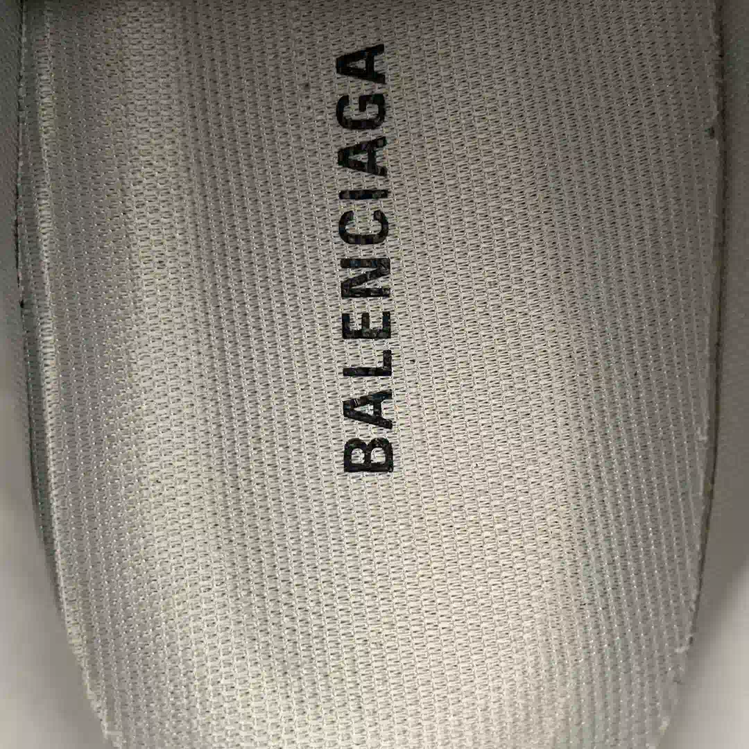 Balenciaga Runner Sneaker in Eggshell Grey、mysite、Cacoeks