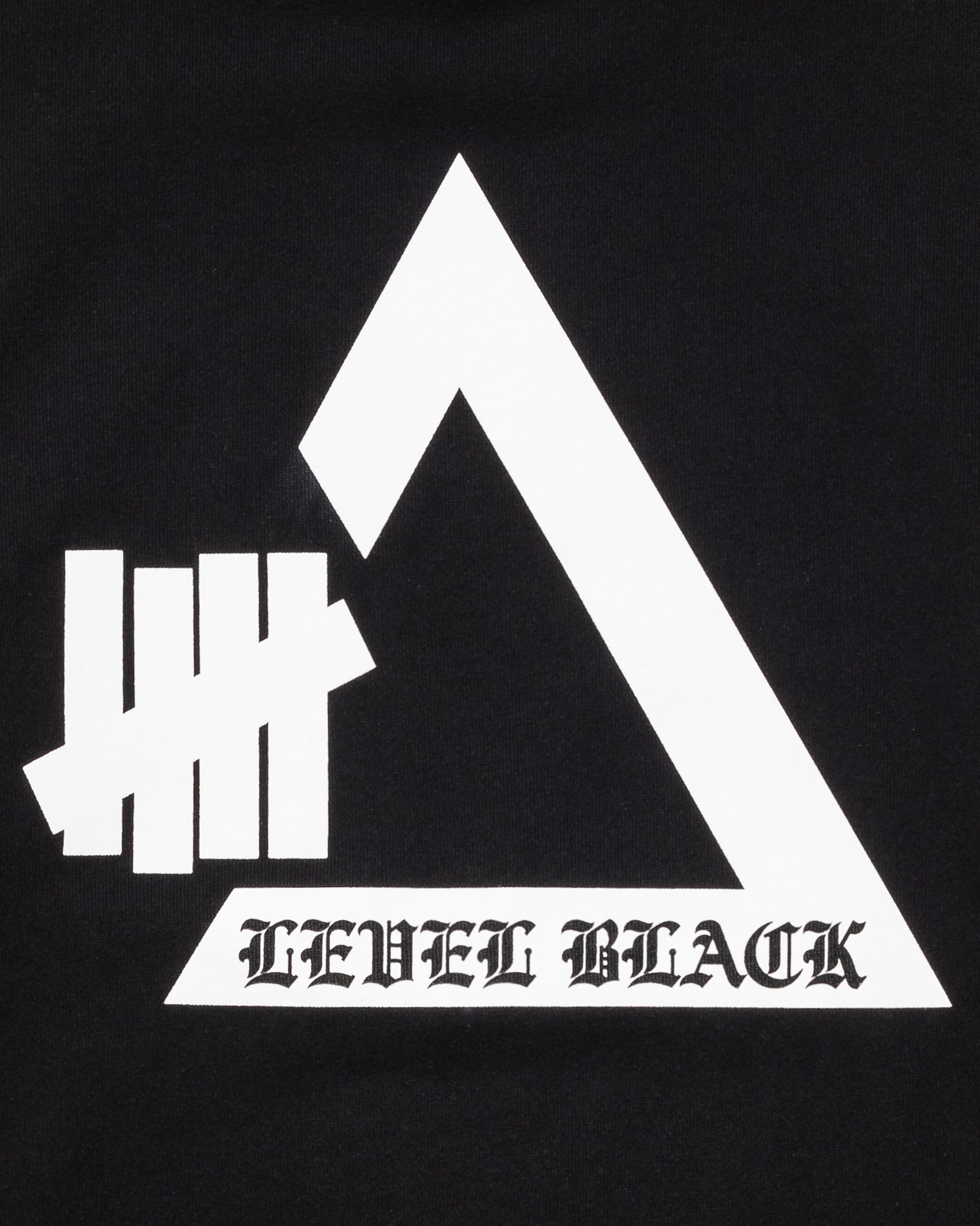 UACTP X LEVELXBLACK HOODIE - BLACK