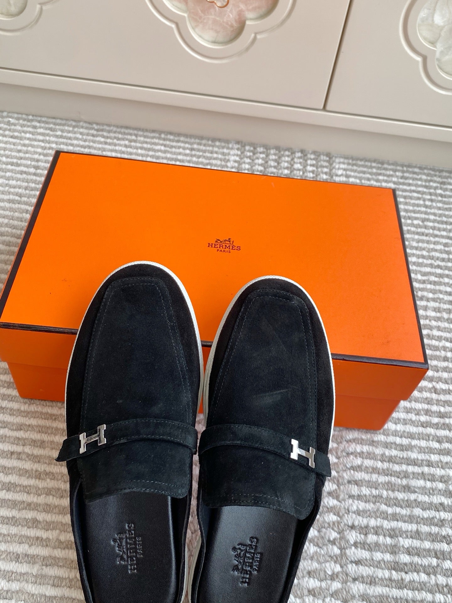 HM 25S MULES IN BLACK SUEDE WITH SILVER HARDWARE、mysite、Cacoeks