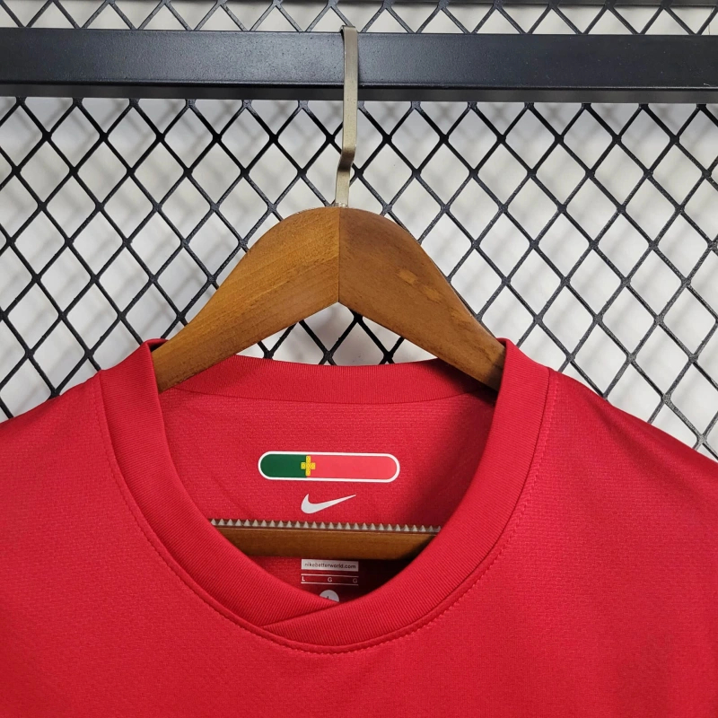 SIUjerseys-Retro Portugal 2010 Home Stadium Jersey
