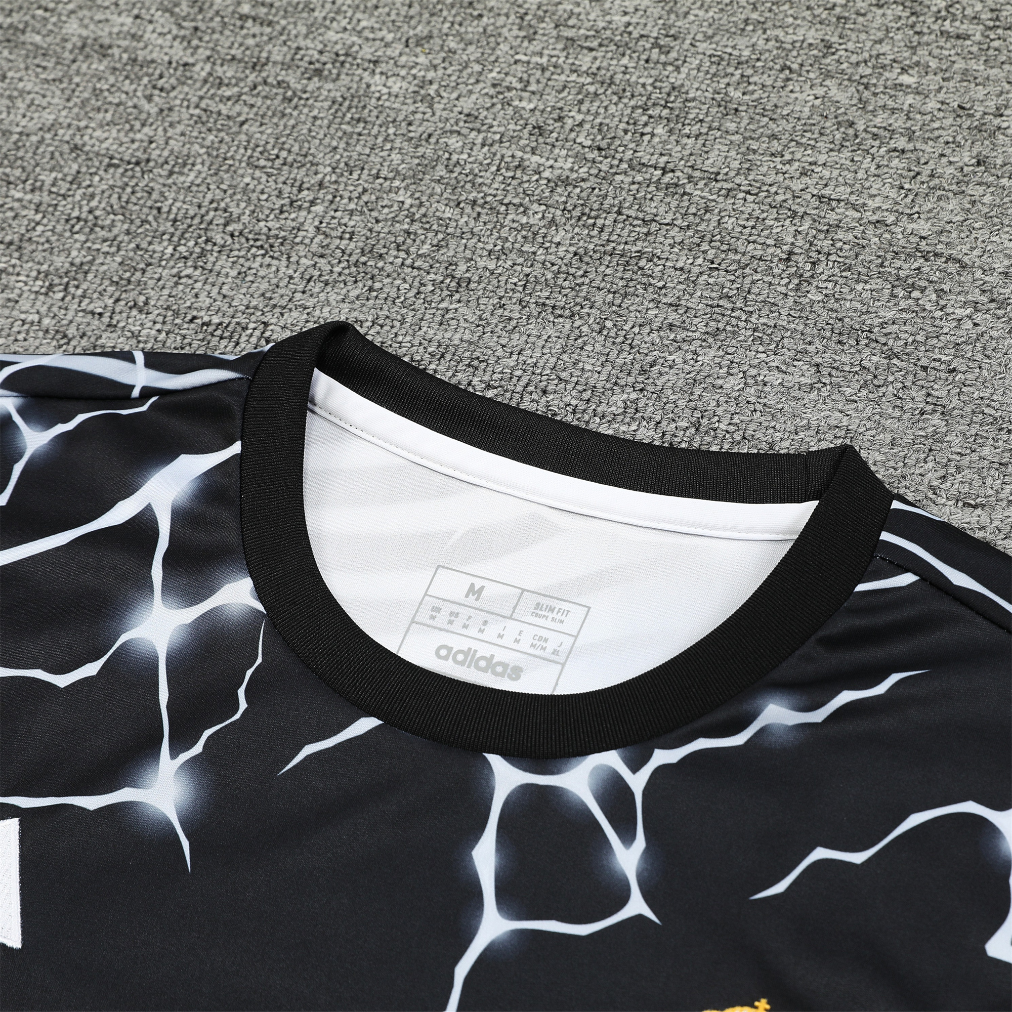 Higojerseys-Real Madrid 24-25 Vest Training Set - White & Black Leopard