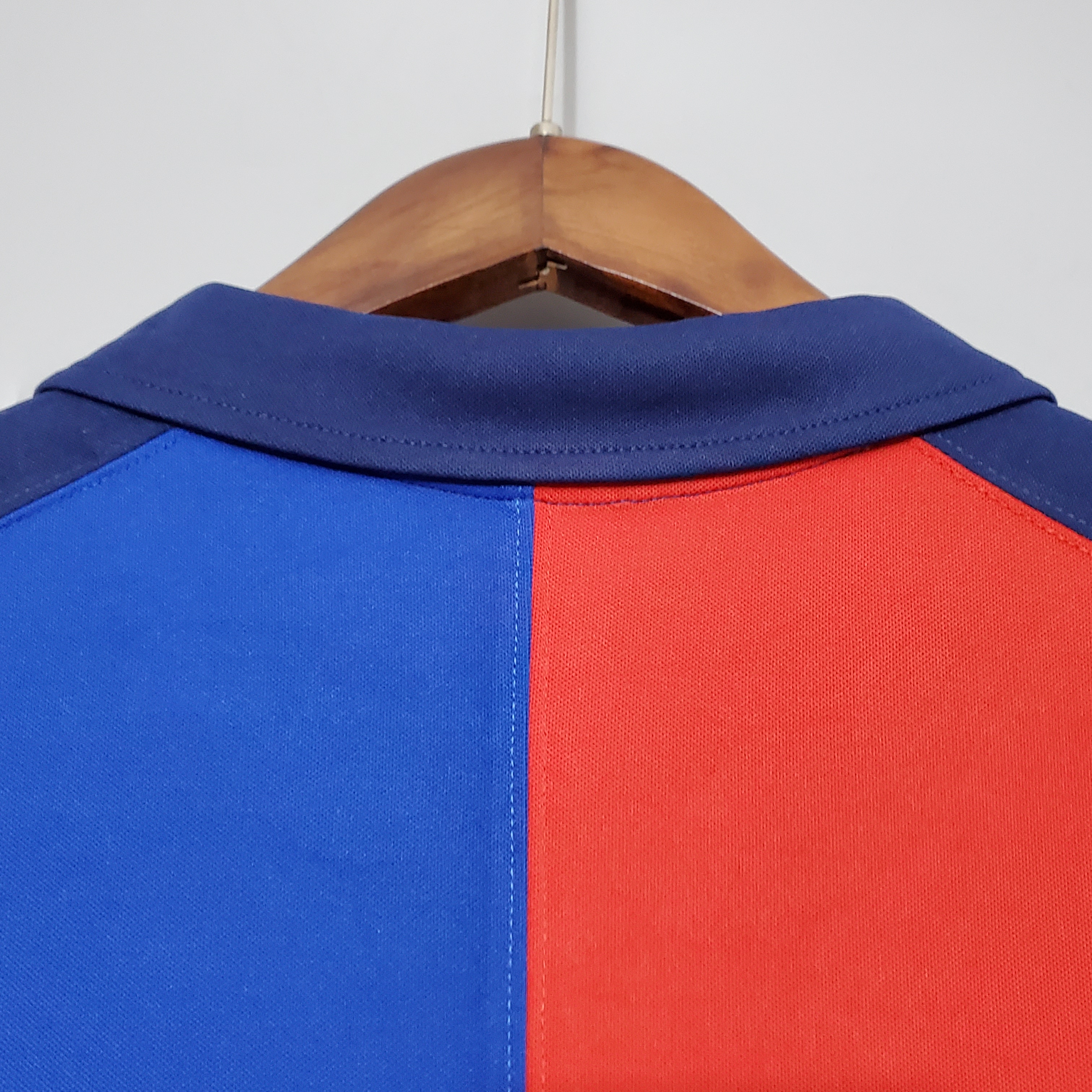 Higojerseys-Retro Barcelona 99-00 Home Stadium Jersey