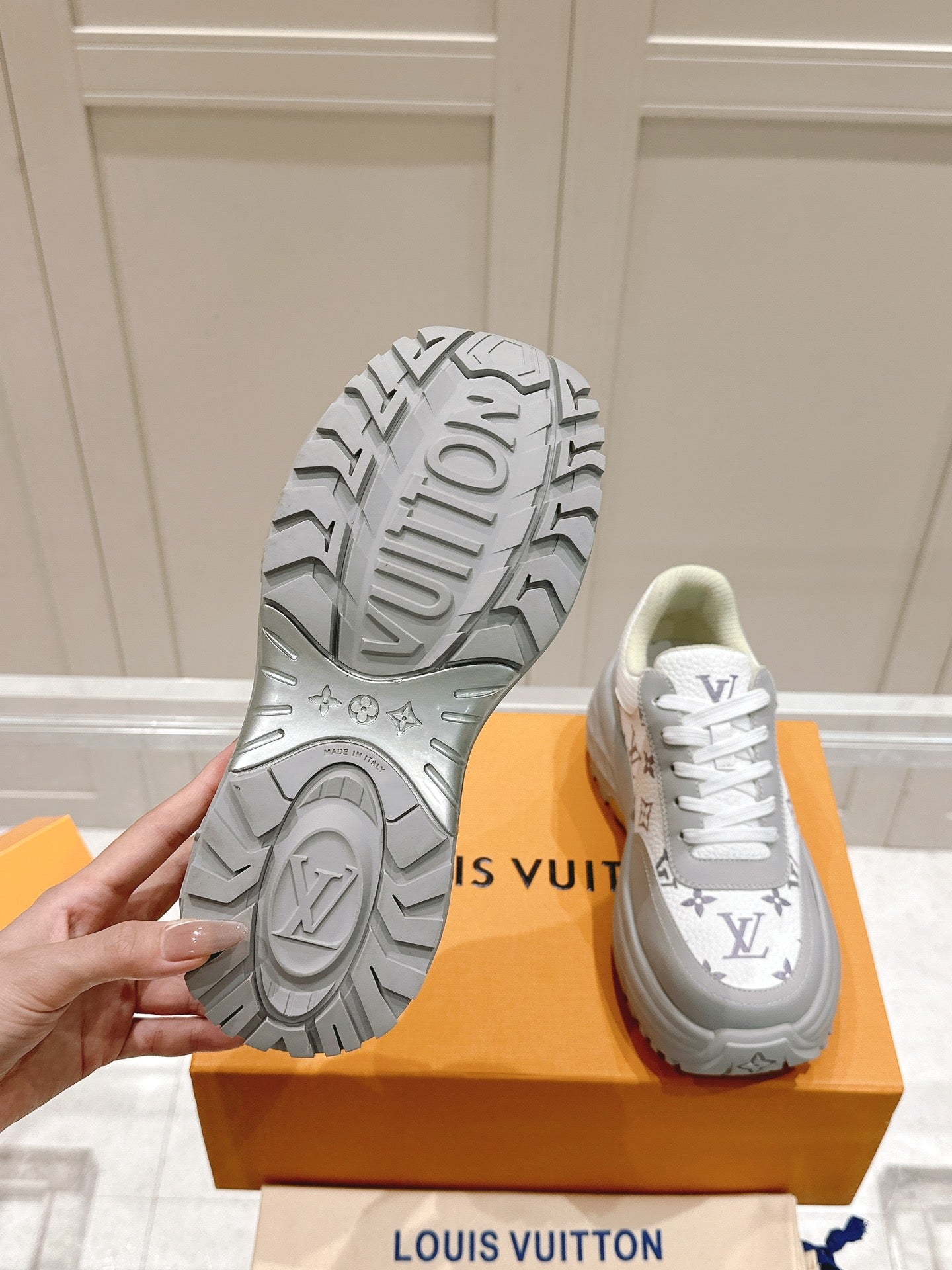 RUN AWAY SNEAKER IN DOVE GRAY MIX WHITE CALFSKIN、mysite、Cacoeks