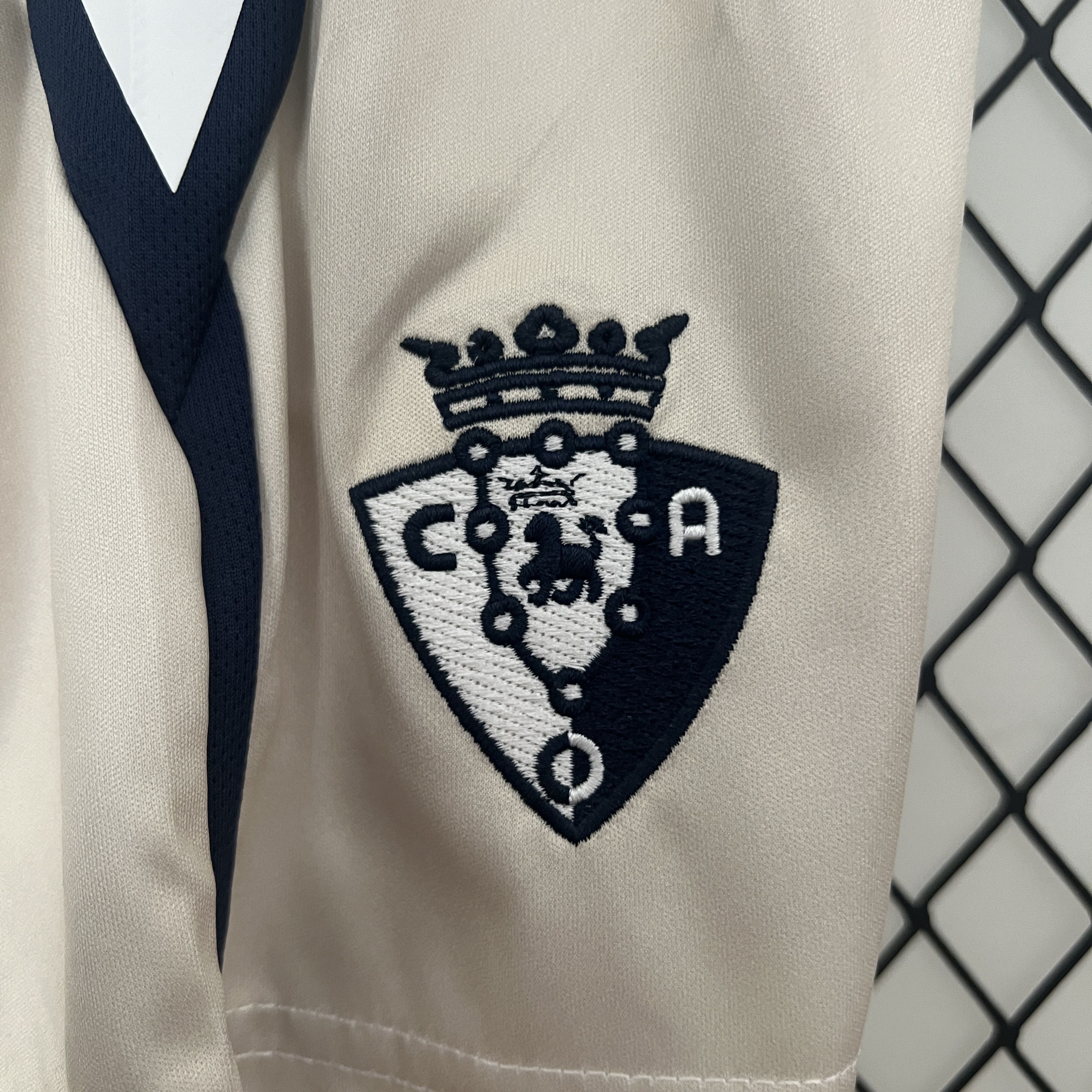 Higojerseys-Osasuna 24-25 Away Kids Kit