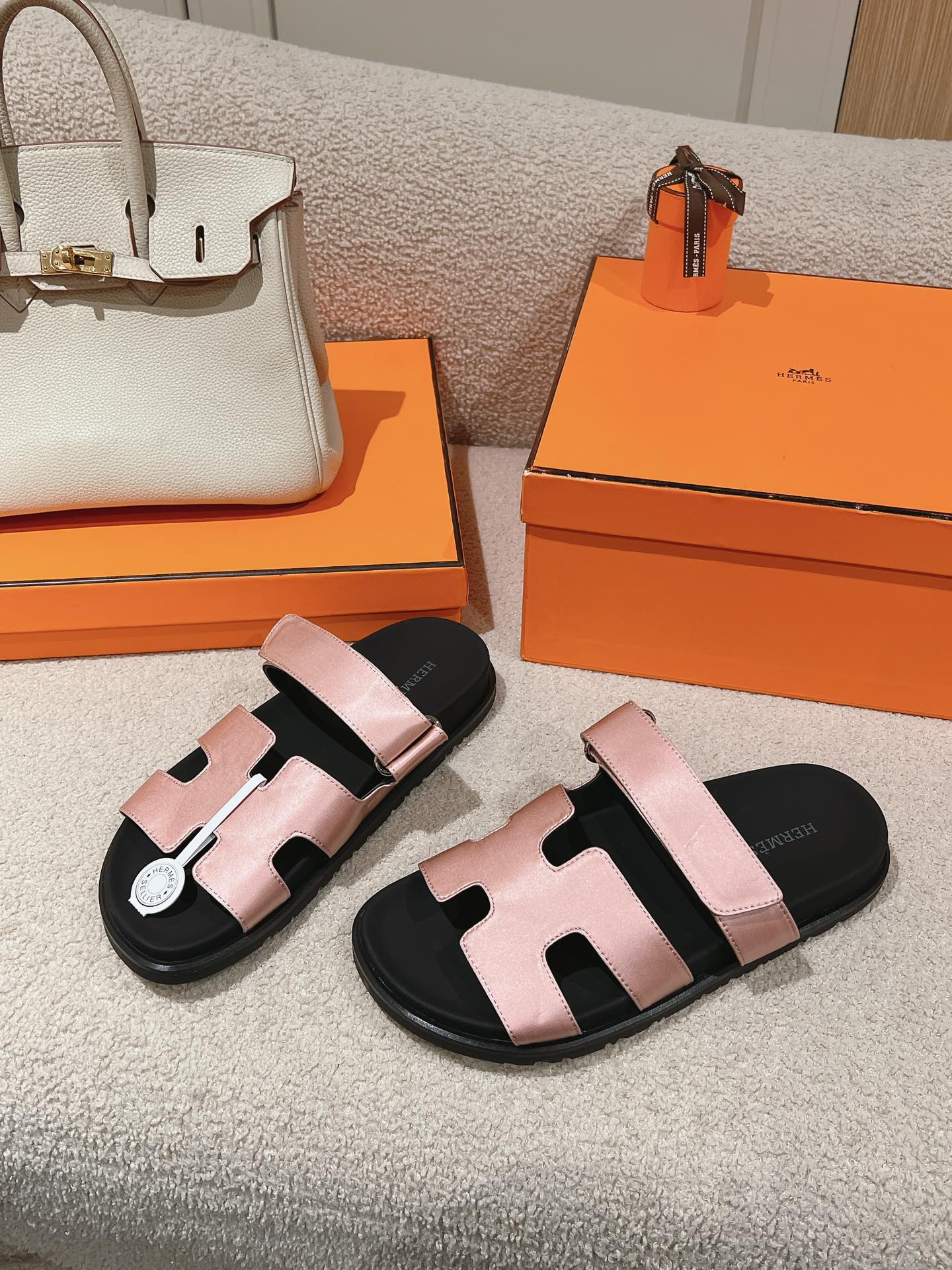 CHYPRE SANDAL BLACK MIX PASTEL PINK CALFSKIN、mysite、Cacoeks