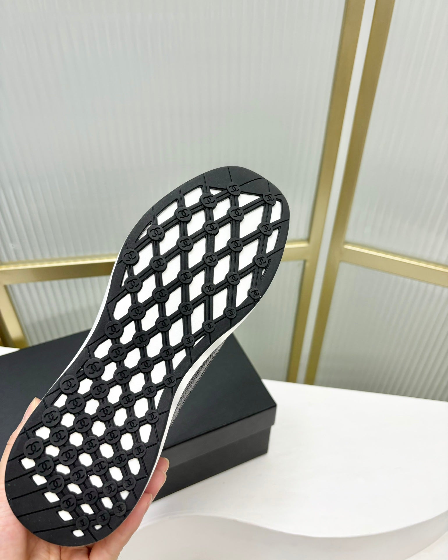 SNEAKER IN BLACK SUEDE WITH WHITE LOGO、mysite、Cacoeks