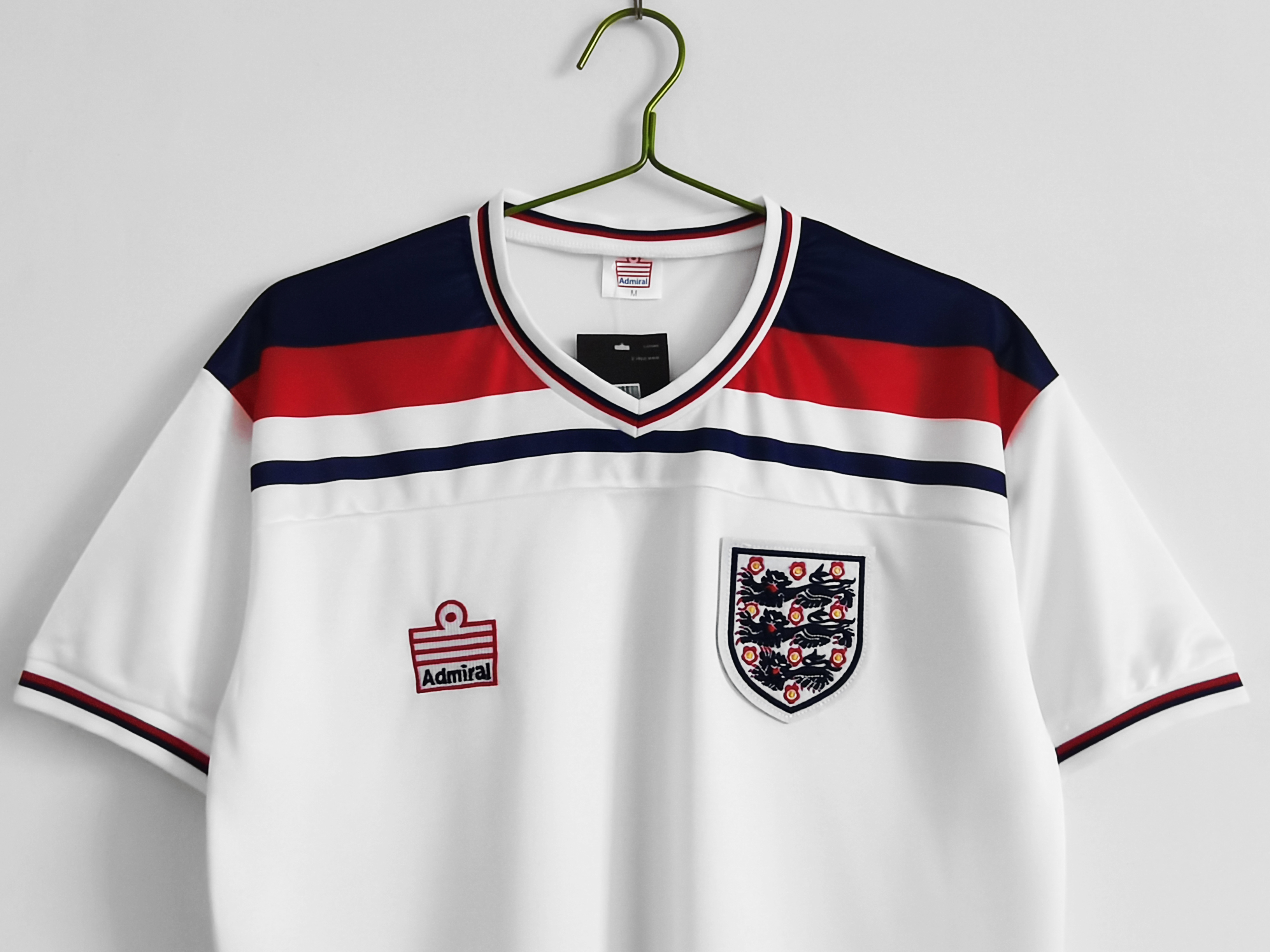 GlobeJersey-Retro England 1982 Home Stadium Jersey