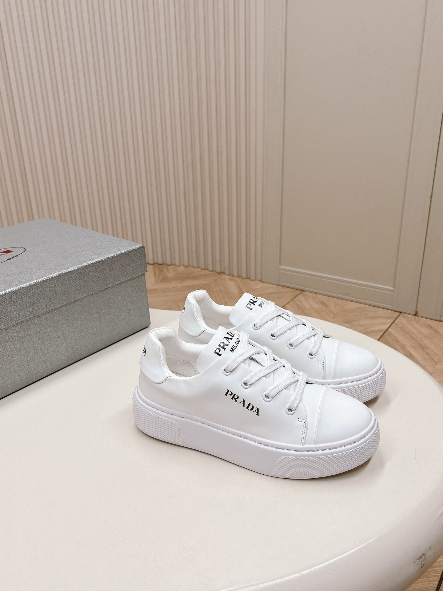 PRA LOGO OUTLET BASIC SNEAKERS WHITE CALFSKIN、mysite、Cacoeks