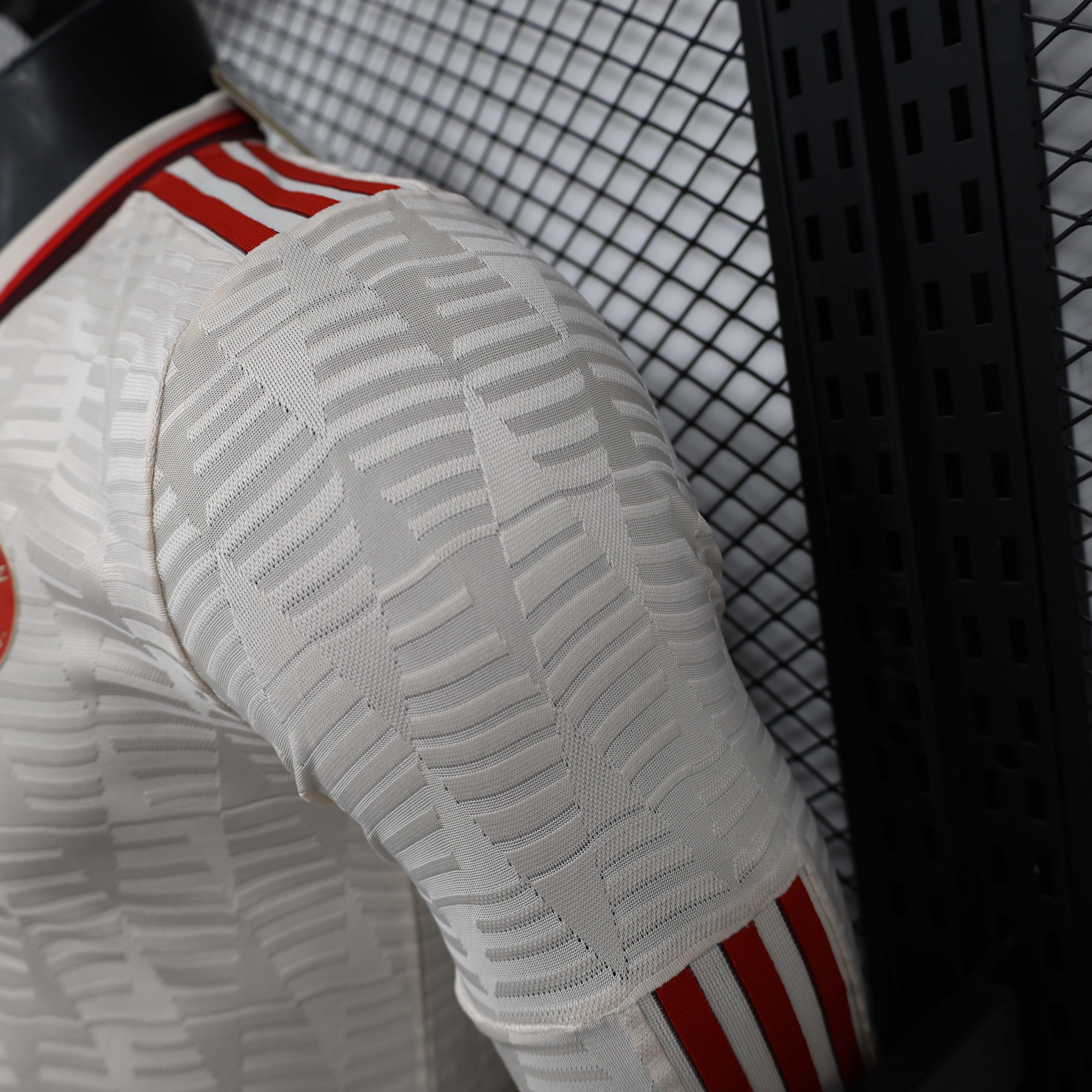 2024/2025 Player Version Long Sleeve Bayern Munich Third Away Football Shirt 1:1 Thai Quality:football jersey mysite: unitedjerseyfootball 邓江浪:football