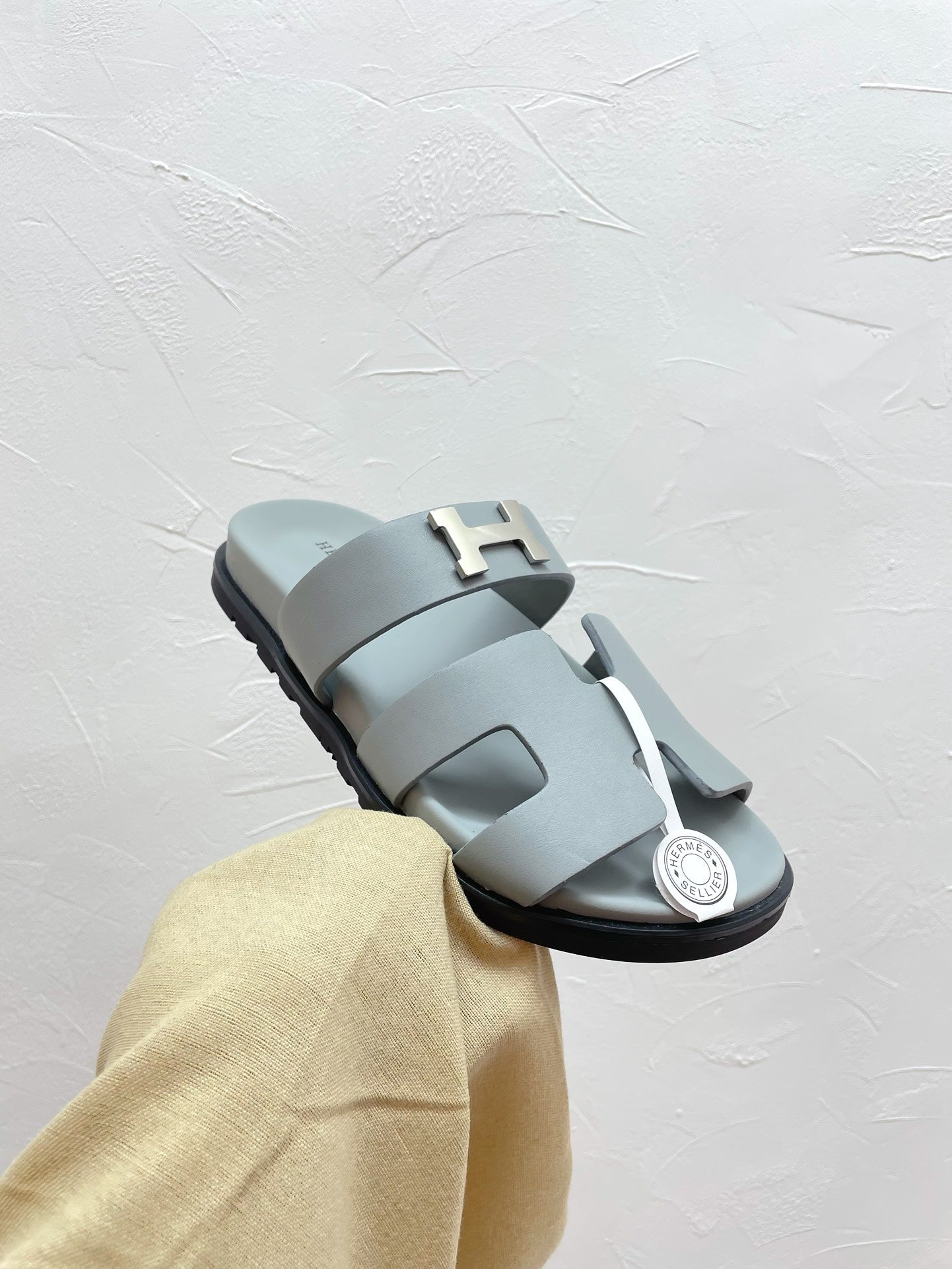 CHYPRE SANDAL PASTEL BLUE LAMBSKIN WITH H BUCKLE、mysite、Cacoeks