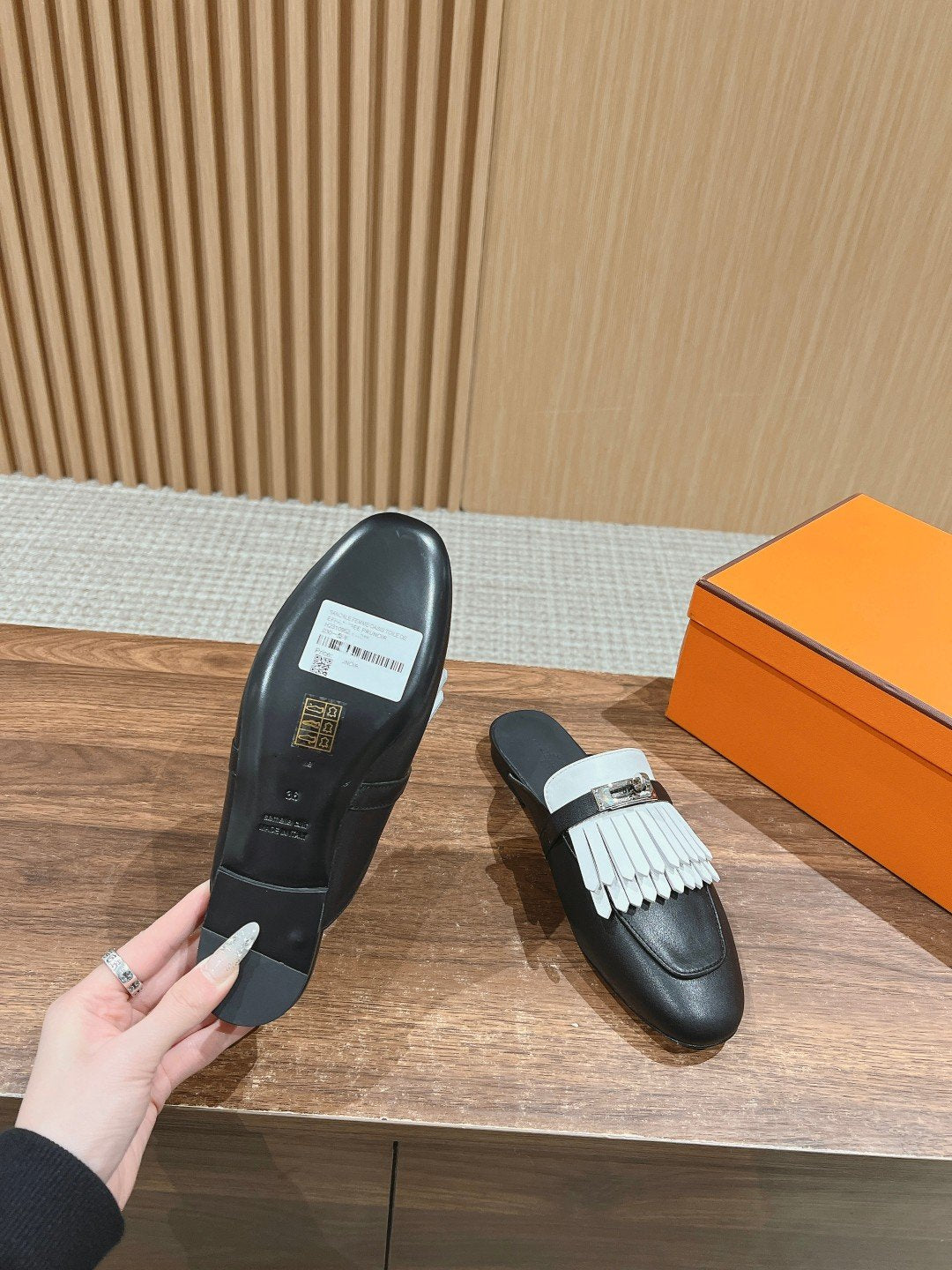 0Z Mule Fringed Black/White、mysite、Cacoeks