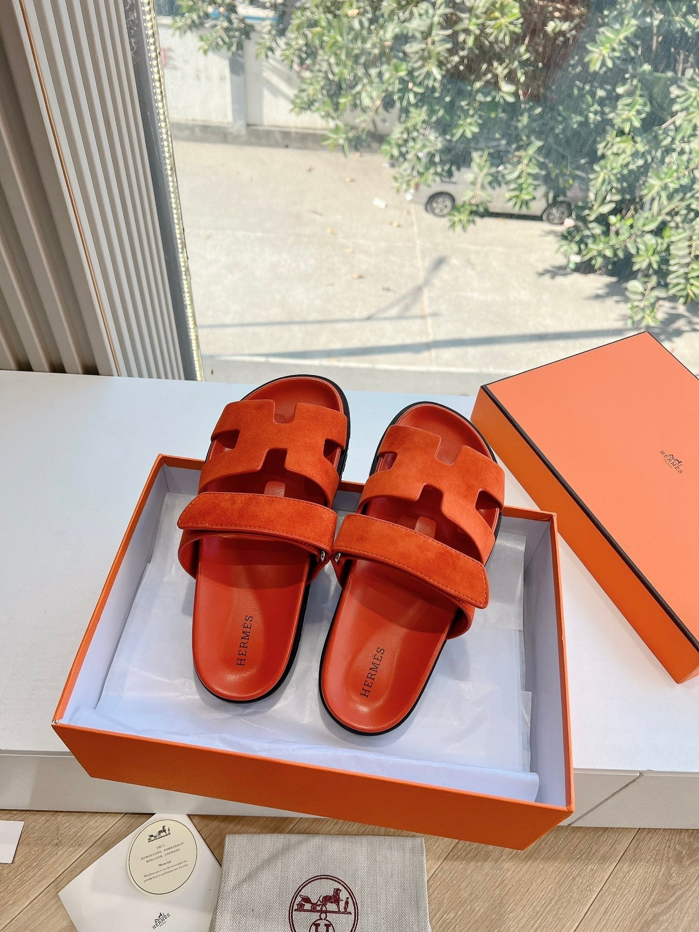 CHYPRE SANDAL IN FIRE ORANGE SUEDE、mysite、Cacoeks