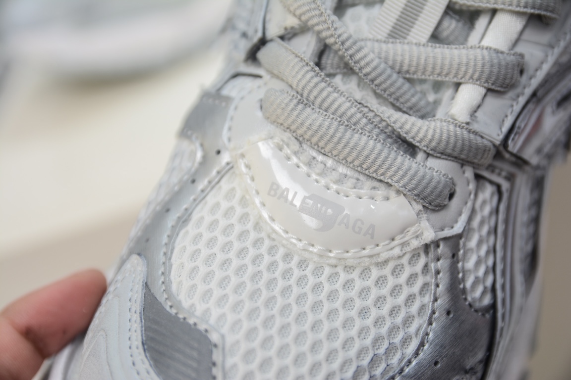 Balenciaga Runner Trainer in Off White、mysite、Cacoeks