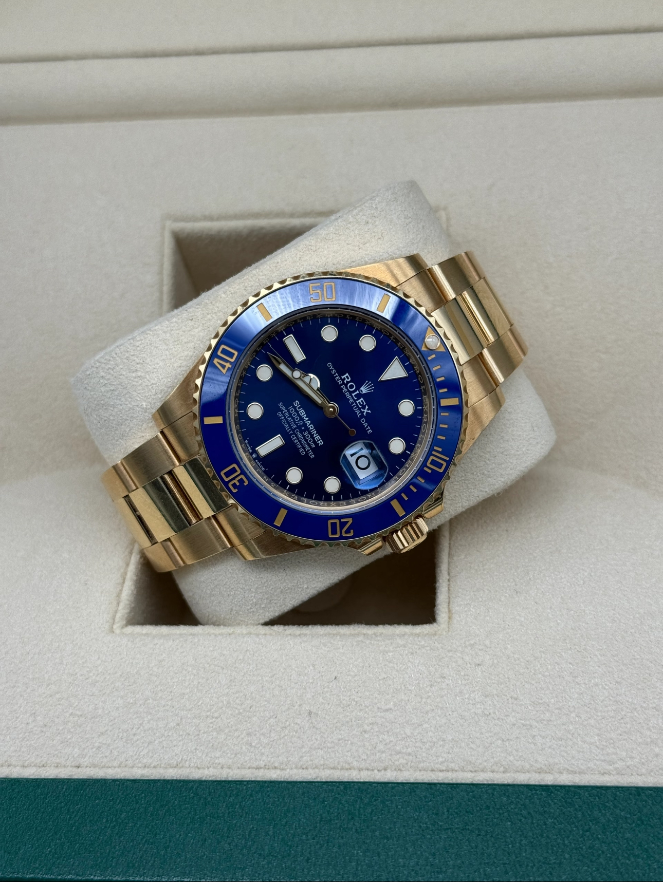 Rolex Submariner Blue DialSuper Clone Swiss ReplicaWatch 18k Gold Ref 126618LB 3235 SwissMovement