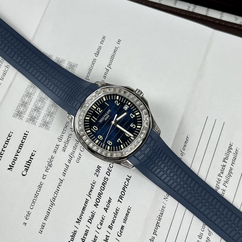 Đồng Hồ Patek Philippe 5168G Đính Moissanite Baguette Blue 42mm (9)