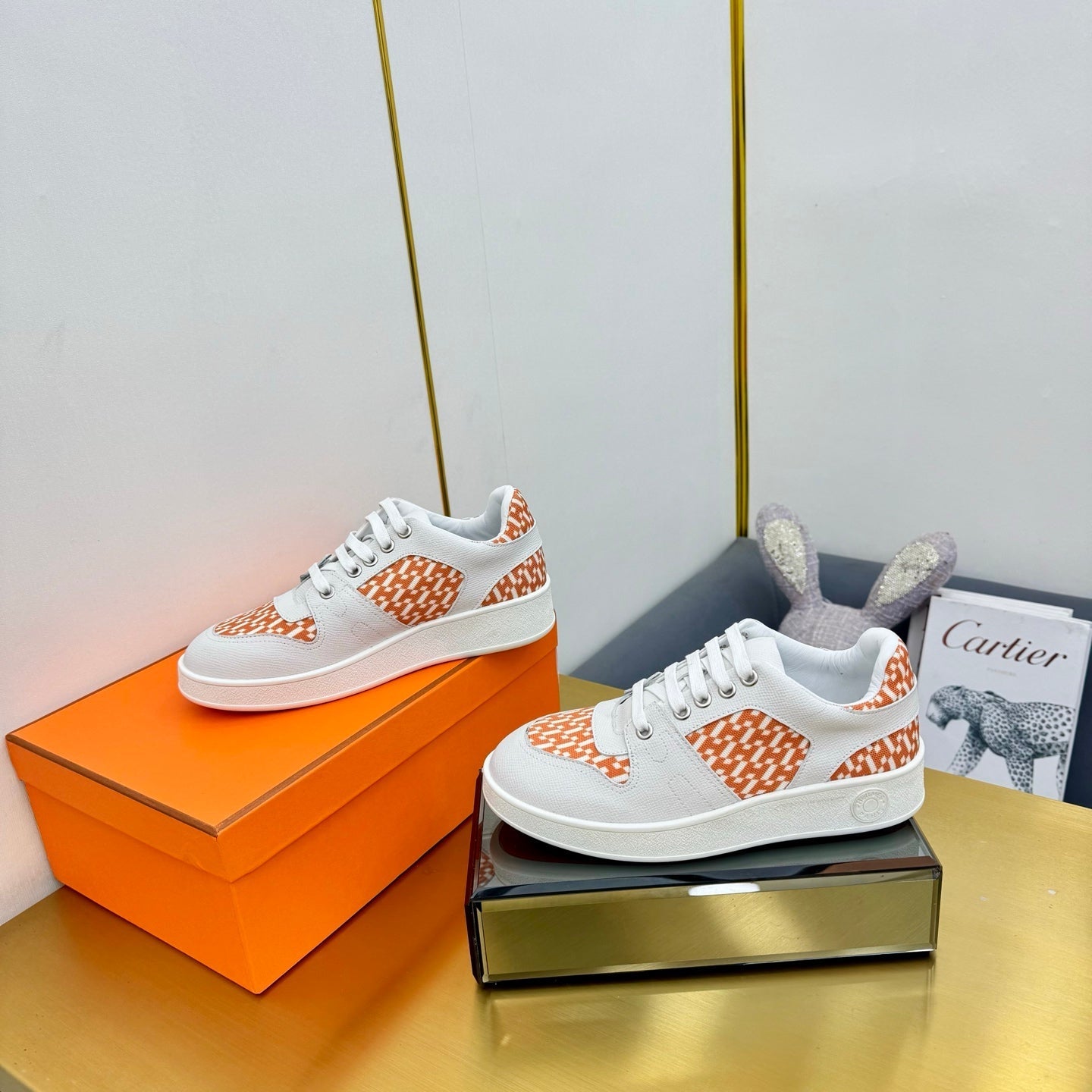 FREE SNEAKER IN WHITE CALFSKIN AND "H EN BIAIS" ORANGE CANVAS、mysite、Cacoeks
