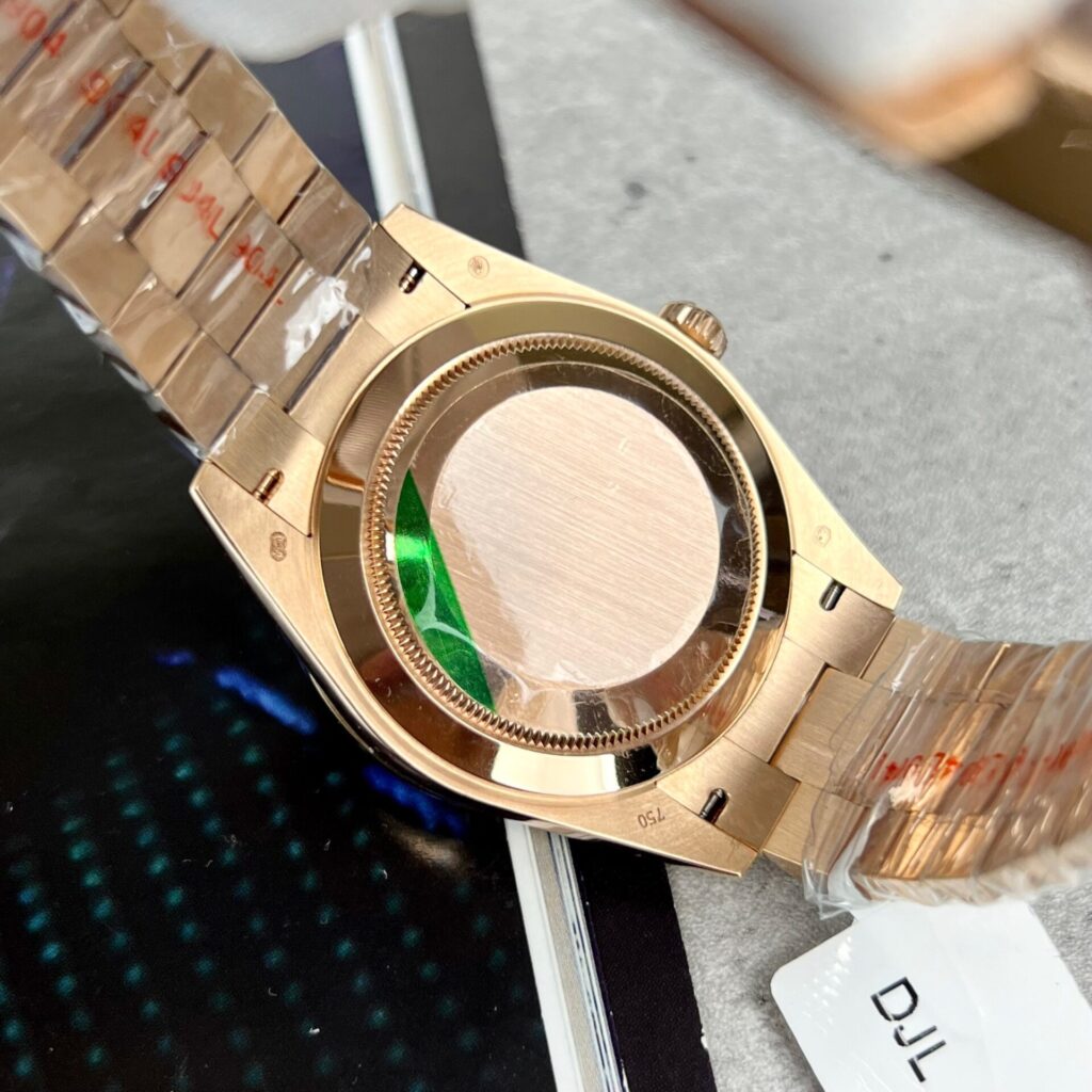 Đồng Hồ Rolex Day-Date Bọc Vàng Độ Kim Cương Moissanite Ruby Đỏ 40mm (2)