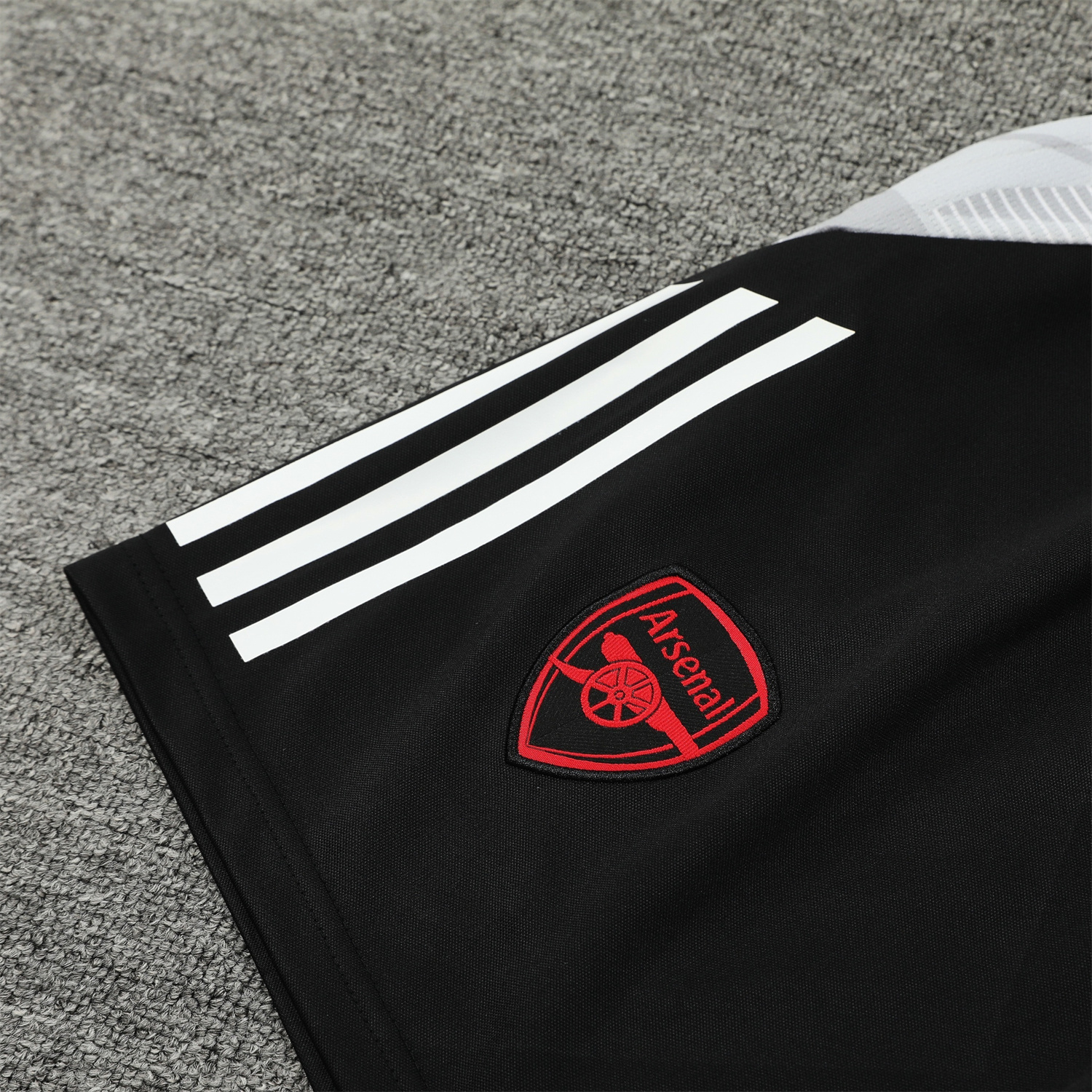 ManixJersey.com | Arsenal 24-25 Vest Training Set - Black -Customize Name, Number and Patch | Worldwide Shipping
