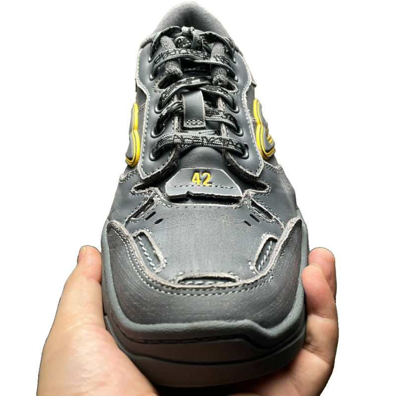 Balenciaga Hamptons Worn-Out Sneaker in Grey、mysite、Cacoeks