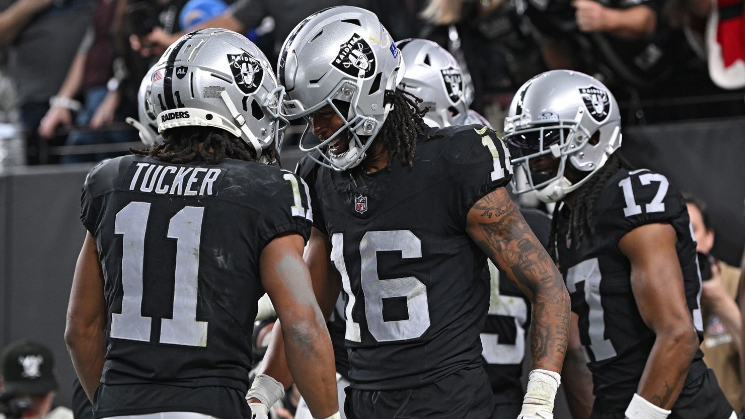 Las Vegas Raiders score a franchise-record points haul as they demolish Los  Angeles Chargers | CNN
