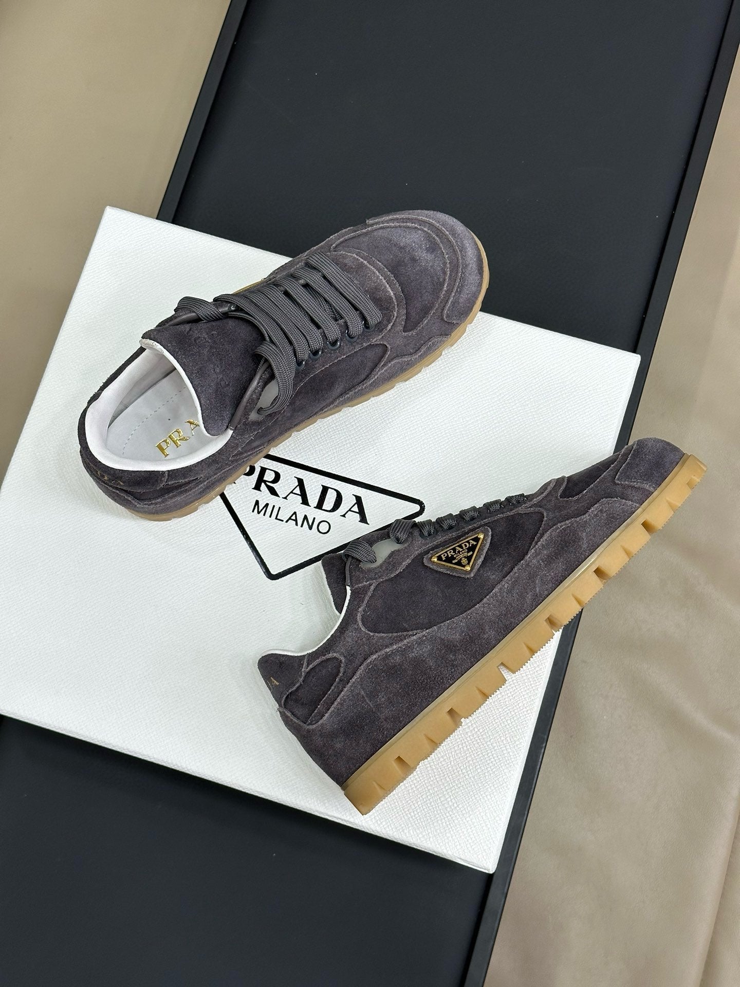 PRA TRAIL FADED SUEDE SNEAKERS CHARCOAL、mysite、Cacoeks