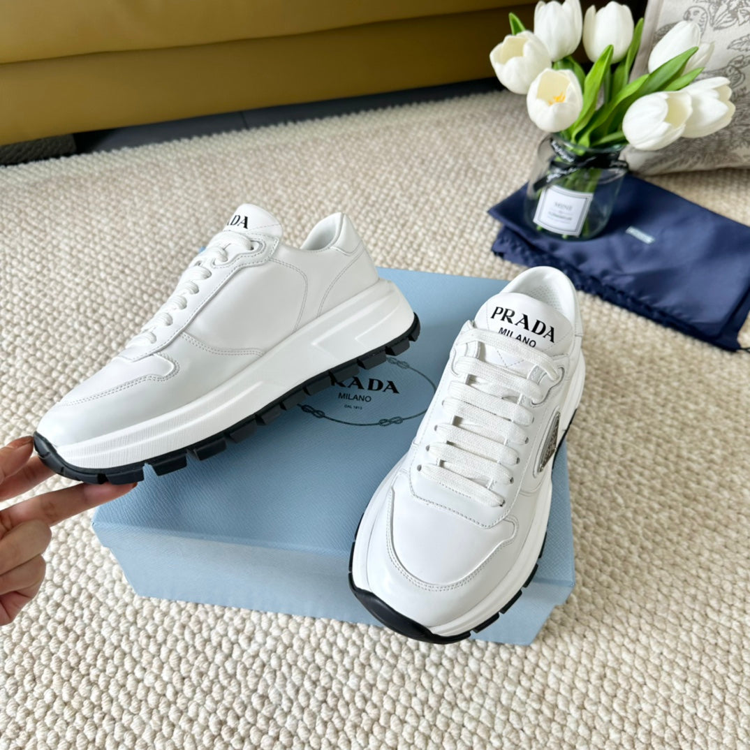PRA THICK SOLE SNEAKER WHITE AND BLACK LOGO CALFSKIN、mysite、Cacoeks