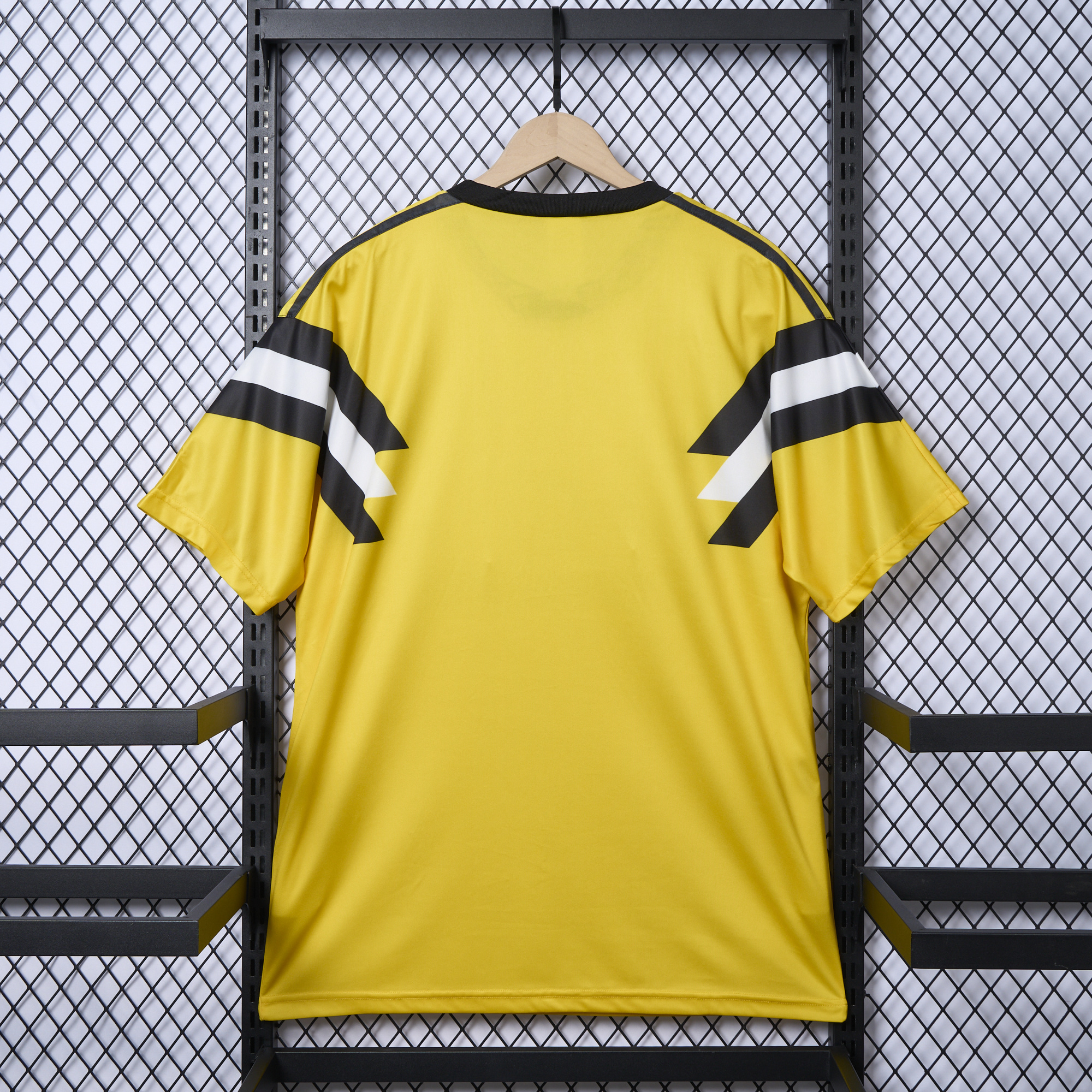 GlobeJersey-Dortmund Retro 1989 Home Shirt