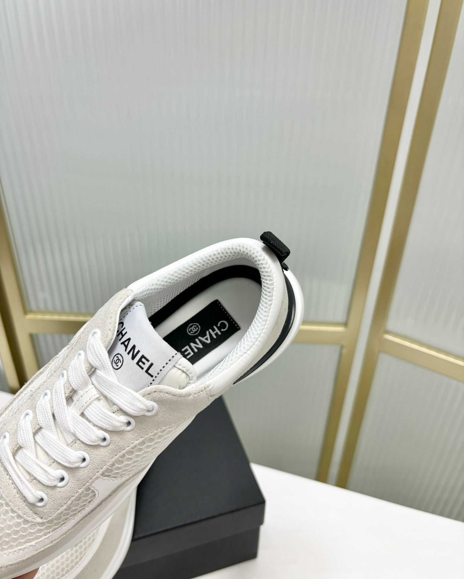 SNEAKER IN GREY SUEDE AND WHITE BREATHABLE MESH、mysite、Cacoeks