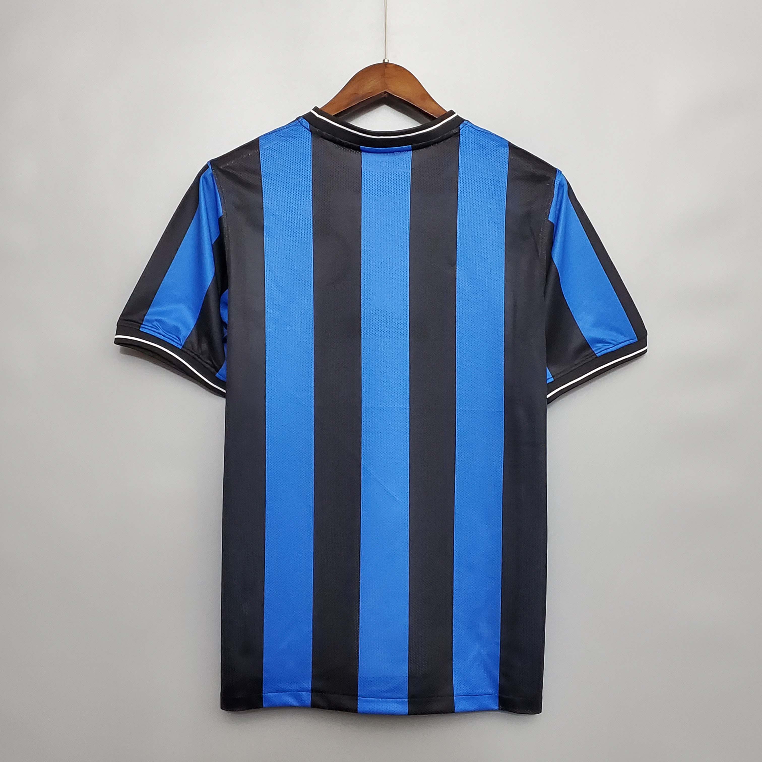 2009/2010 Retro Internazionale Milan Home Football Jersey 1:1 Thai Quality:football jersey mysite: unitedjerseyfootball 邓江浪:football
