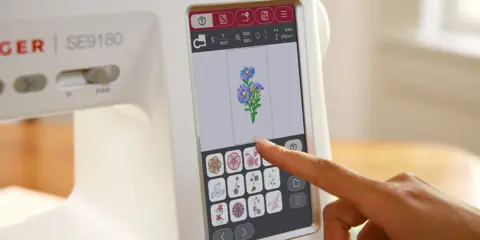 Large 7" Color Touch Screen