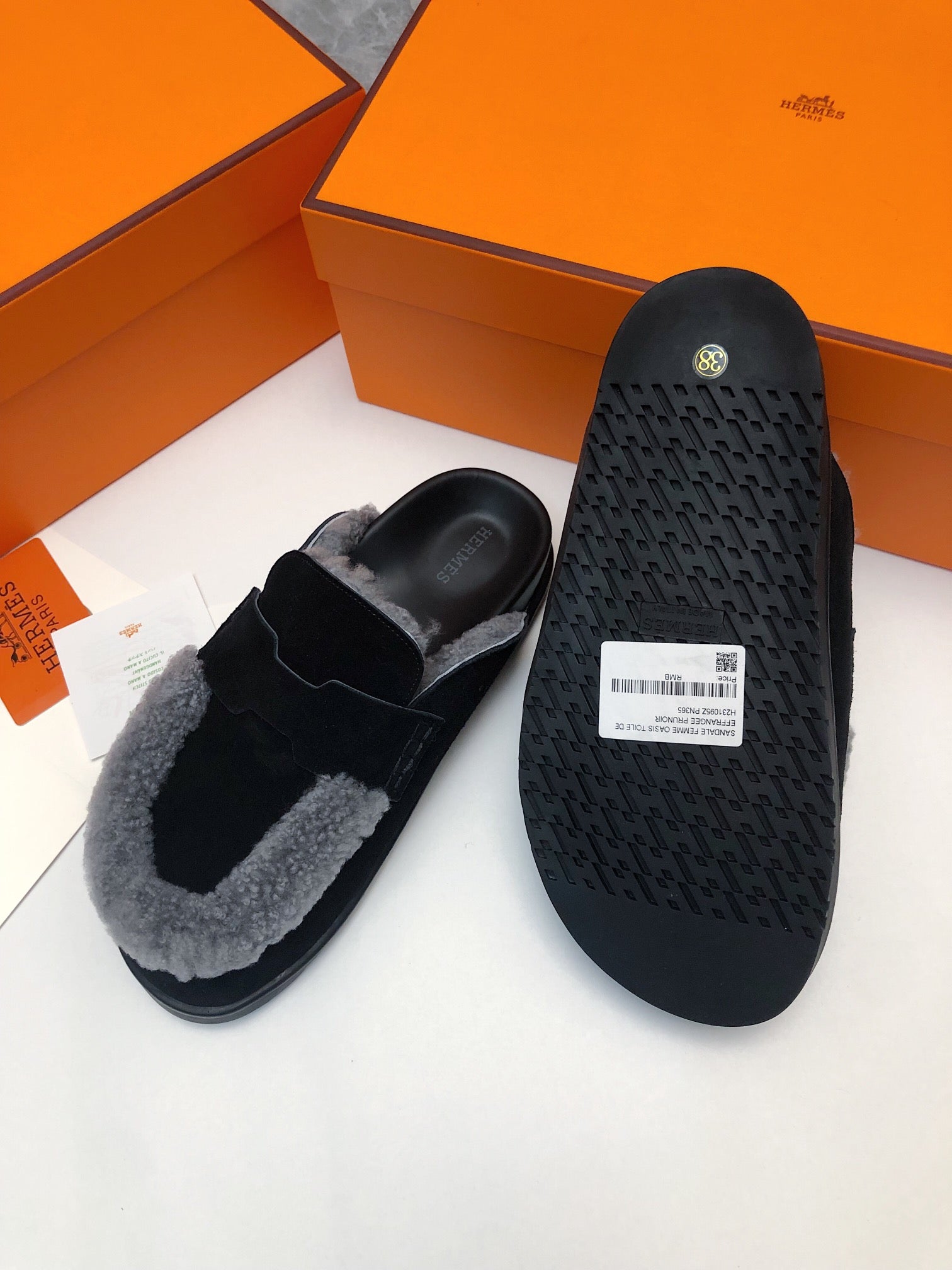 GO MULE IN BLACK SUEDE ATTACH LIGHT GRAY FLEECE、mysite、Cacoeks