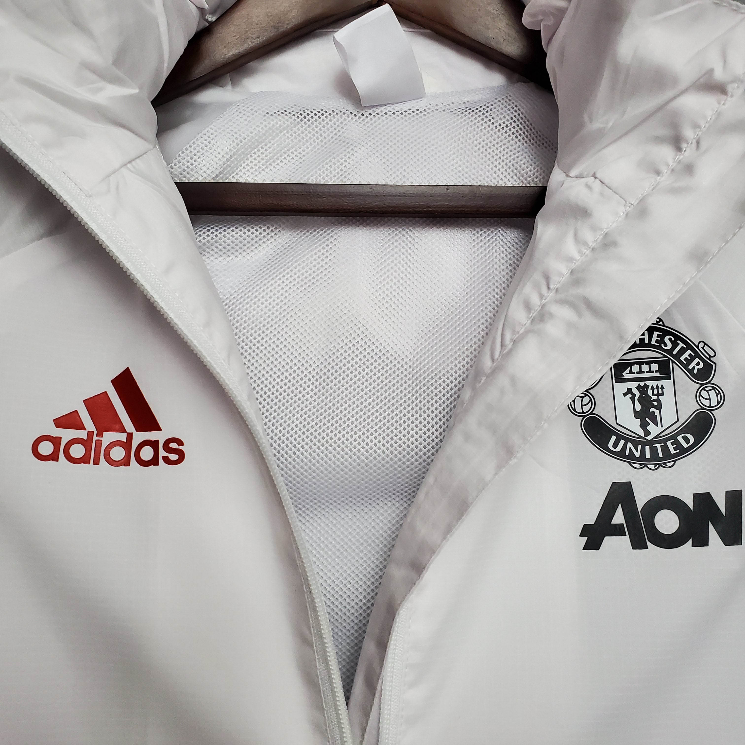 2021 Manchester United Jersey Windbreaker White(Black-Red Edge):football jersey mysite: unitedjerseyfootball 邓江浪:football
