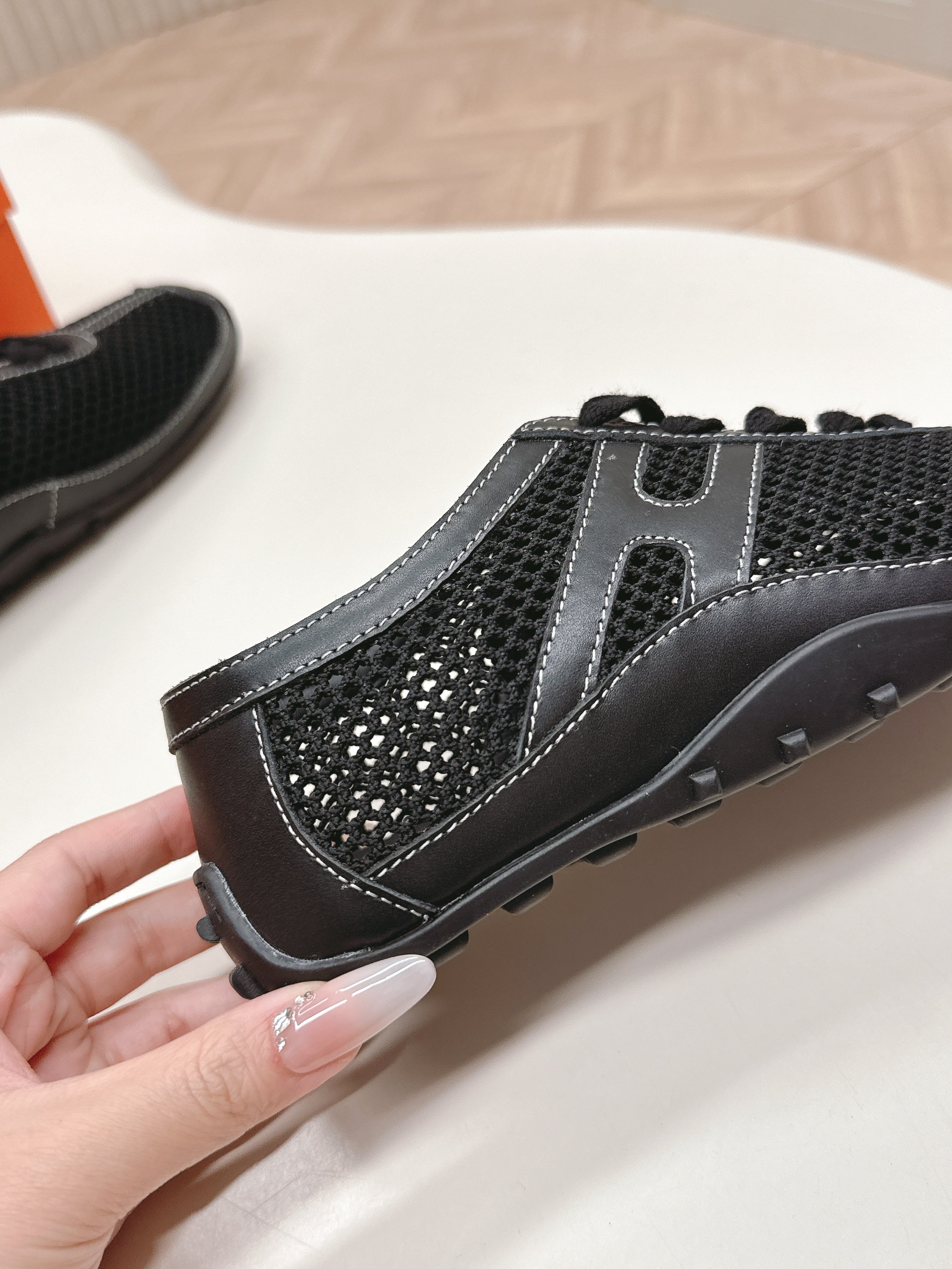 KIGA SNEAKER IN BLACK CROCHET KNIT AND CALFSKIN、mysite、Cacoeks