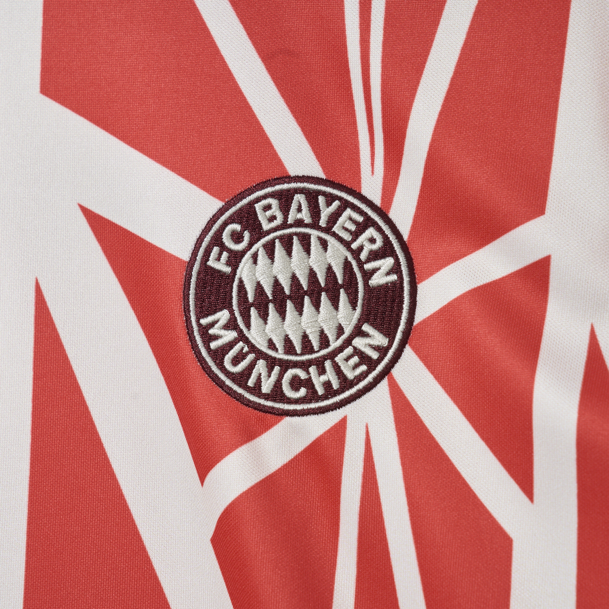 Higojerseys-Bayern Munich 24-25 Red Pre-Match Training Jersey - Fans Version