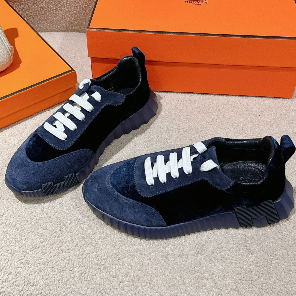 MAINLAND SNEAKER IN NAVY BLUE SUEDE AND BLACK VELVET、mysite、Cacoeks