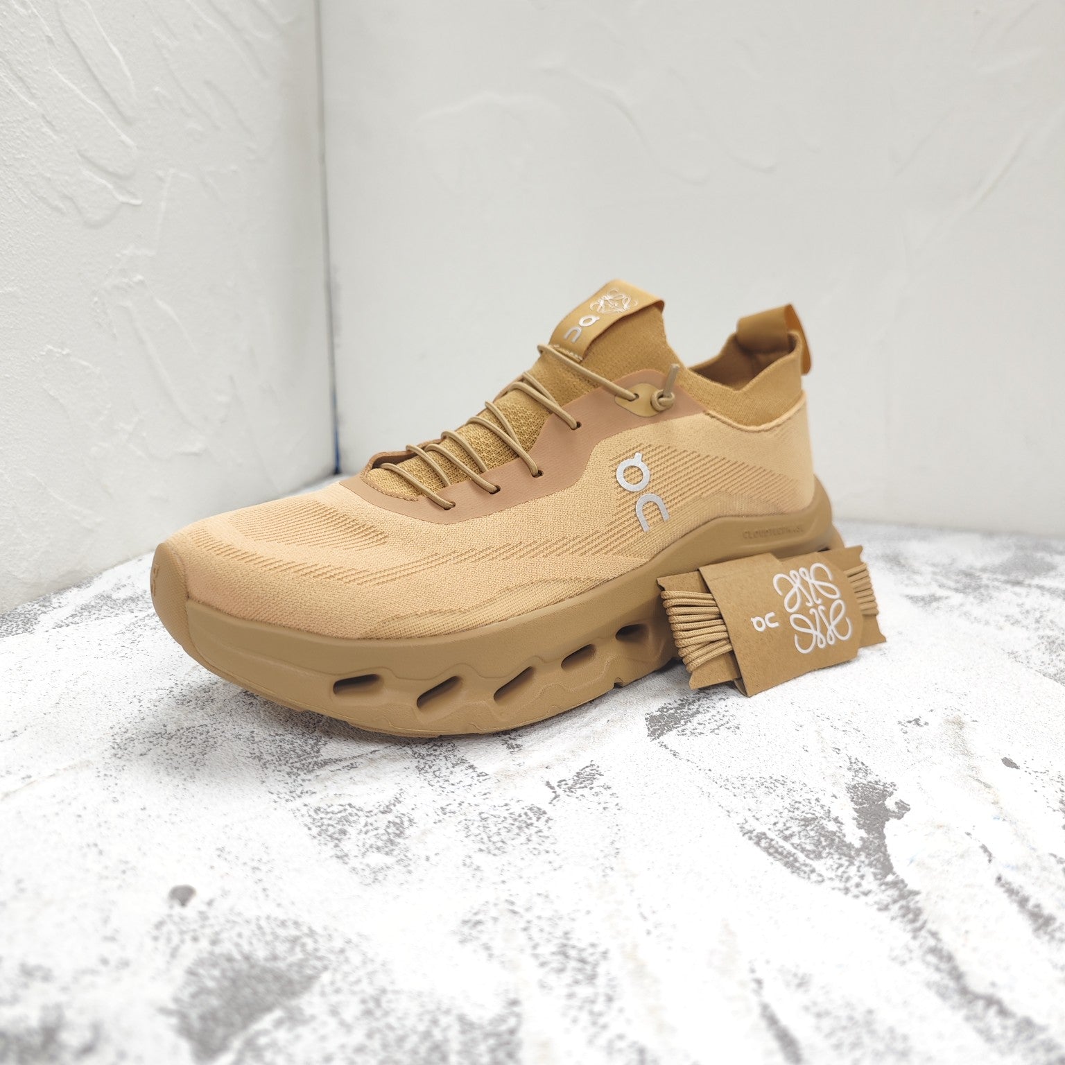 CLOUDTILT SNEAKER IN TORTILLA BROWN RECYCLED POLYESTER、mysite、Cacoeks