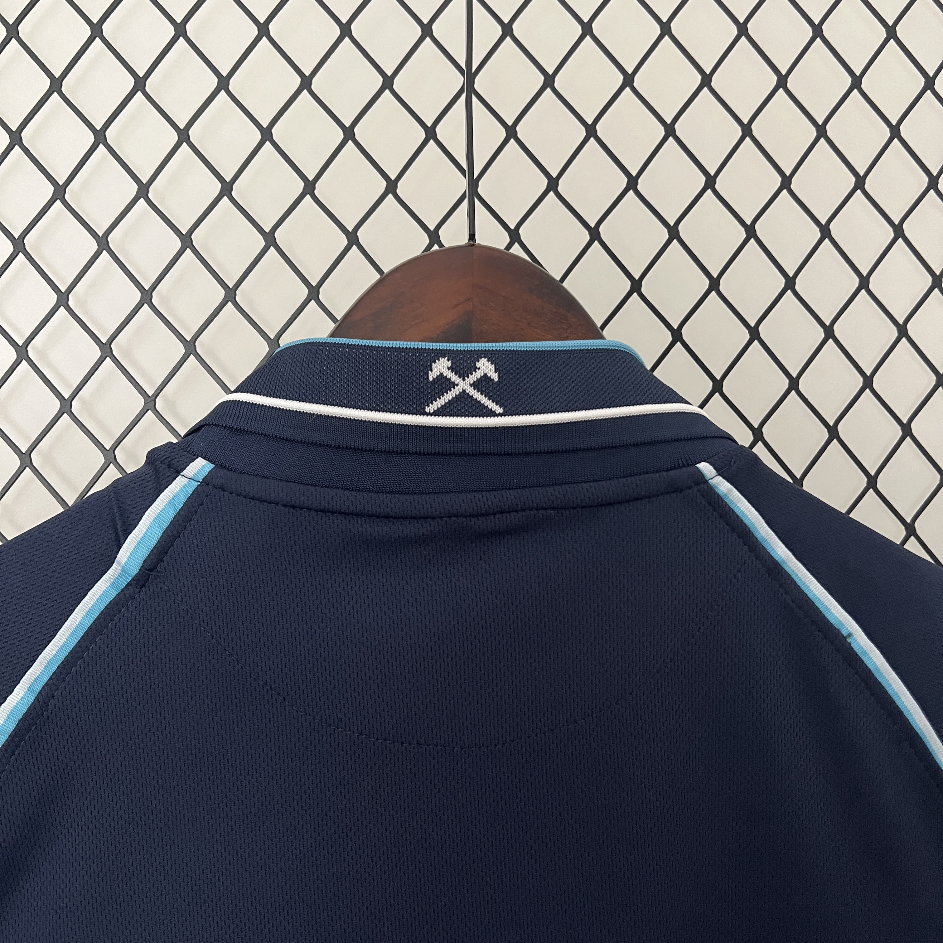 ManixJersey.com | Retro West Ham United 1999-01 Third Jersey -Customize Name, Number and Patch | Worldwide Shipping