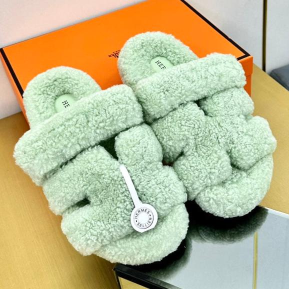 CHYPRE SANDAL IN PASTEL GREEN SHEARLING、mysite、Cacoeks