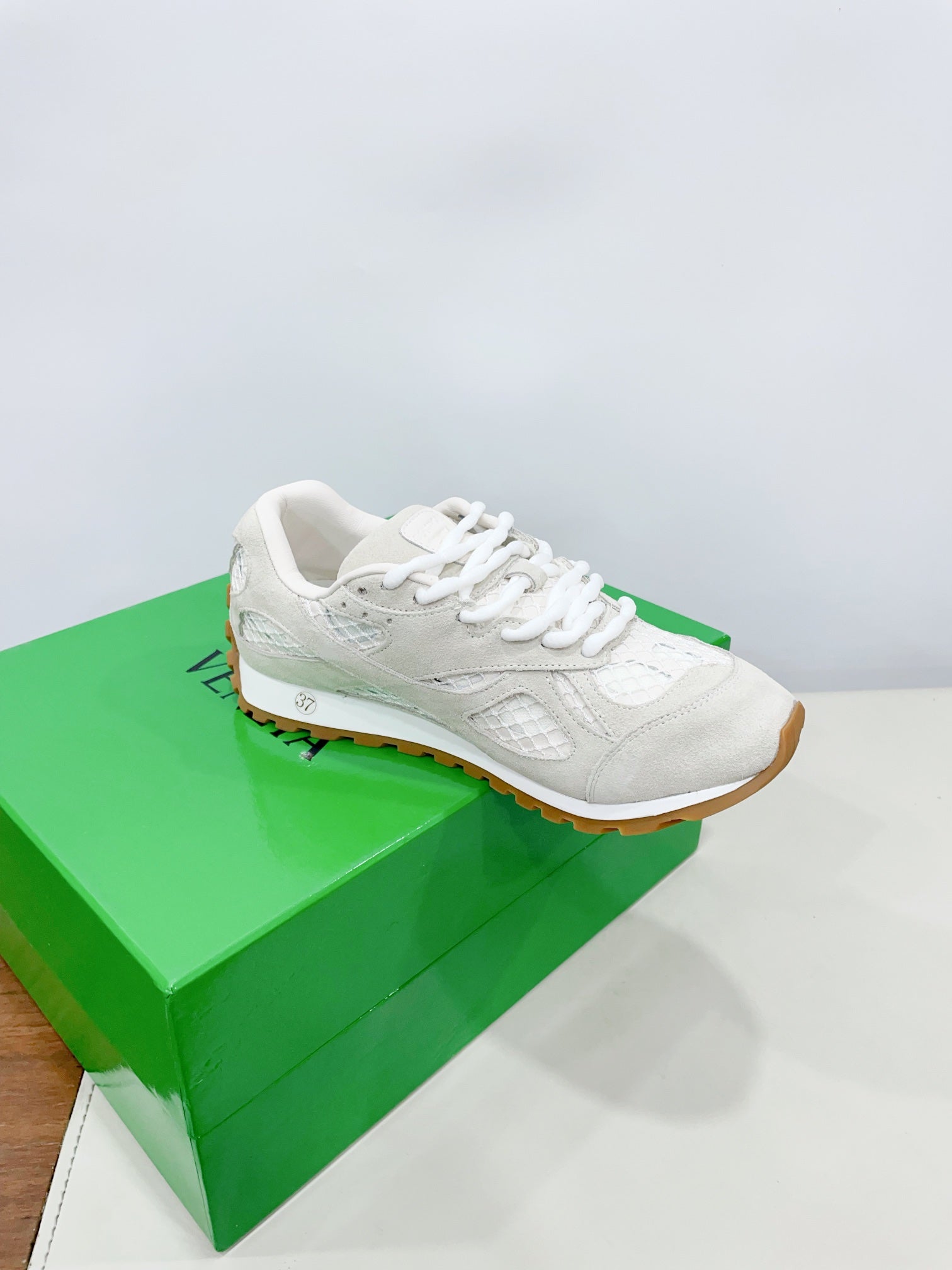 ORBIT SNEAKER IN SEA SALT SUEDE AND TECHNICAL MESH、mysite、Cacoeks