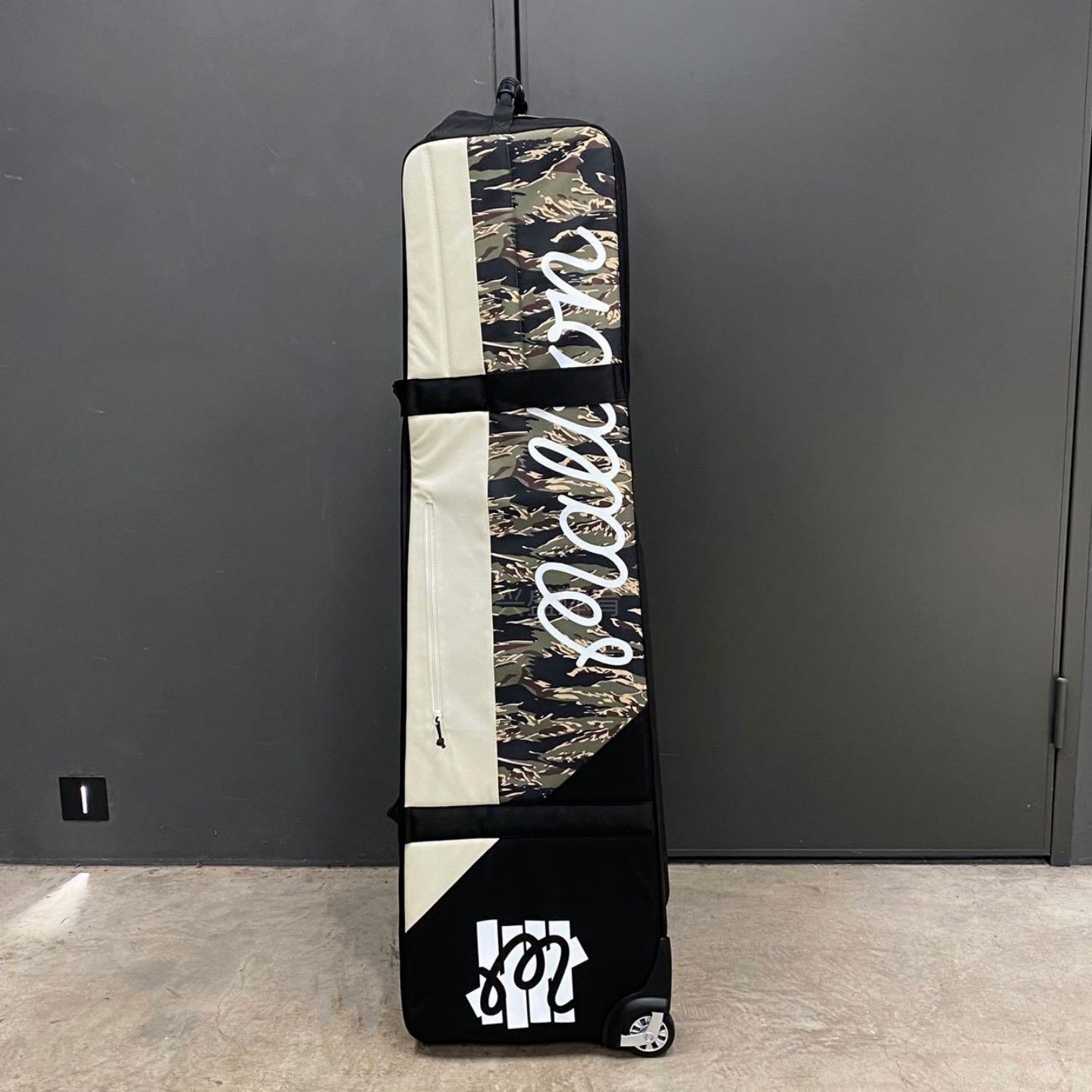 TITLESIT TAYLORMADE G/FORE GOLF BAG