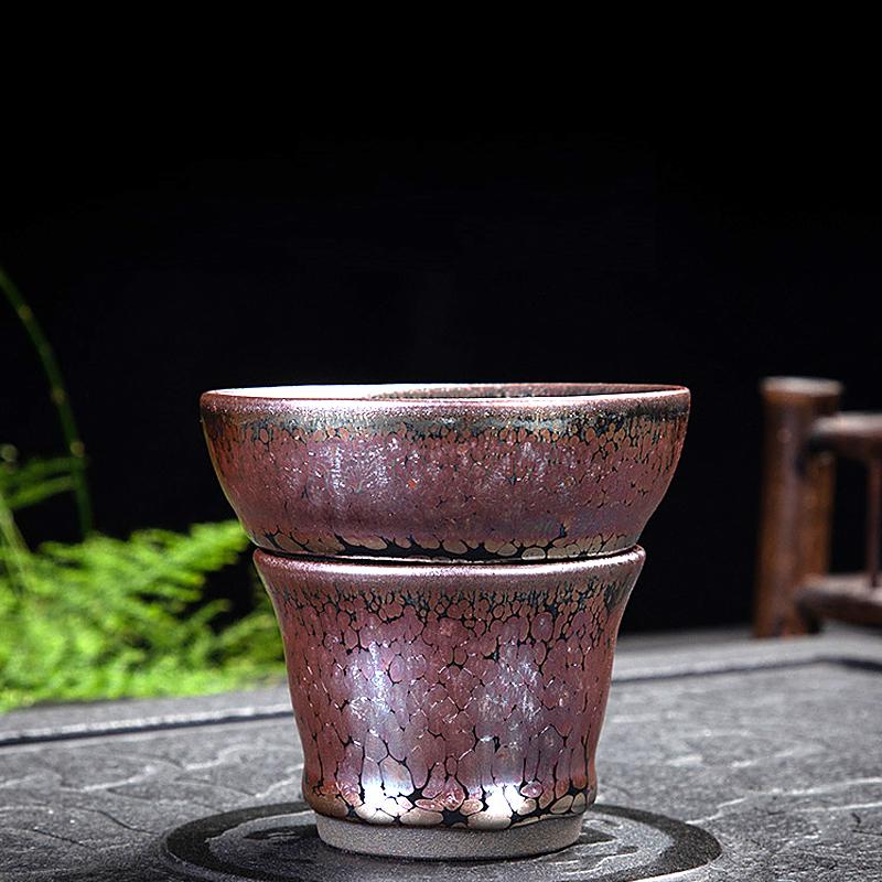 GEEK BAR-https://www.hot-toy.com/